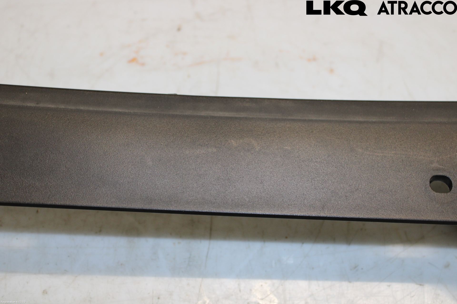 Volvo V40 CROSS COUNTRY 13-19 Visker Deksel-Grill-Under Frr