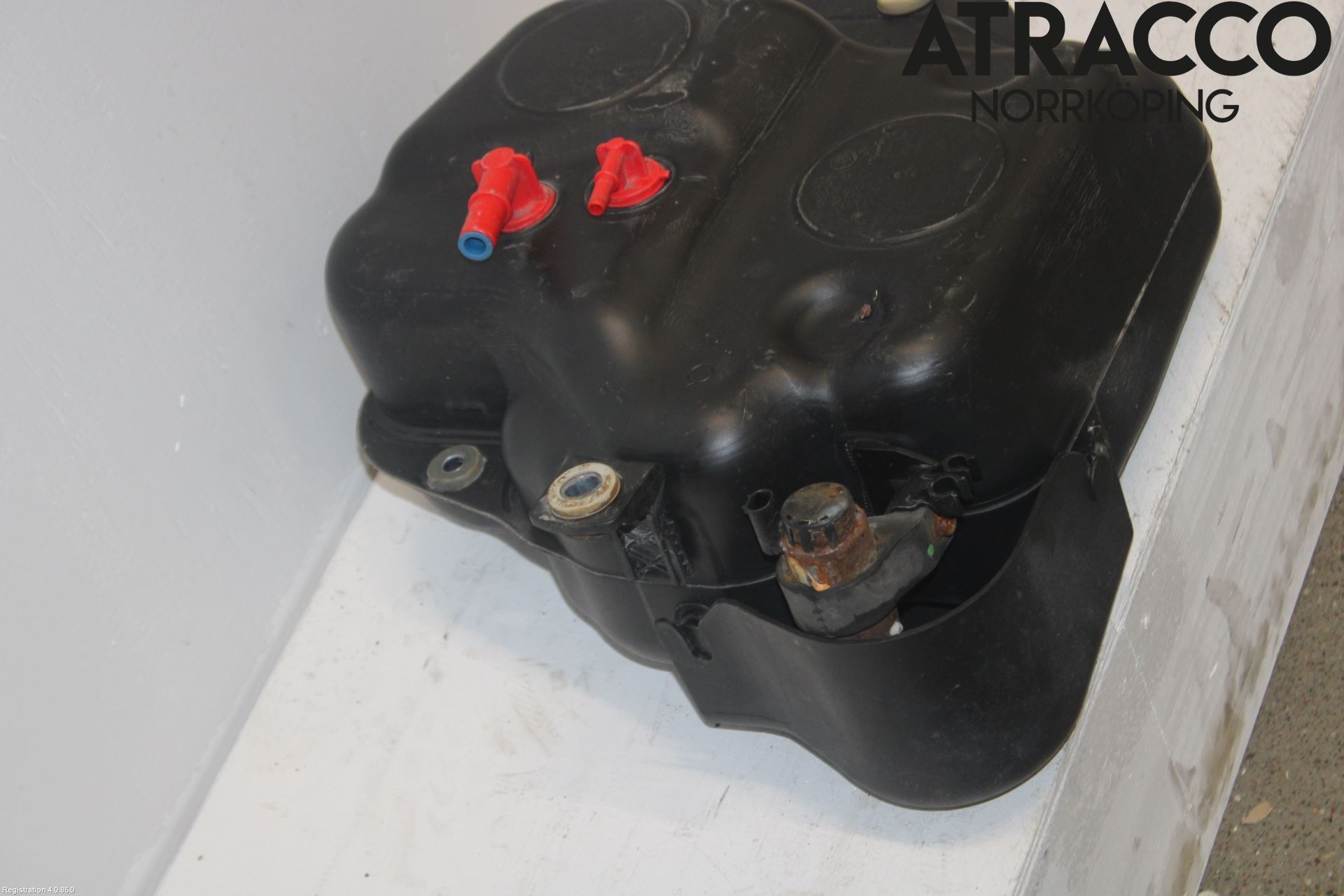 Audi A4 ALLROAD 09-16 Adblue Tank