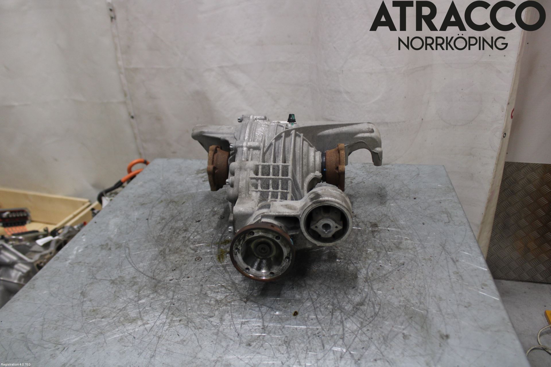 Volkswagen VW TOUAREG CR 18- Bakaksel Kardang Bak -Diff