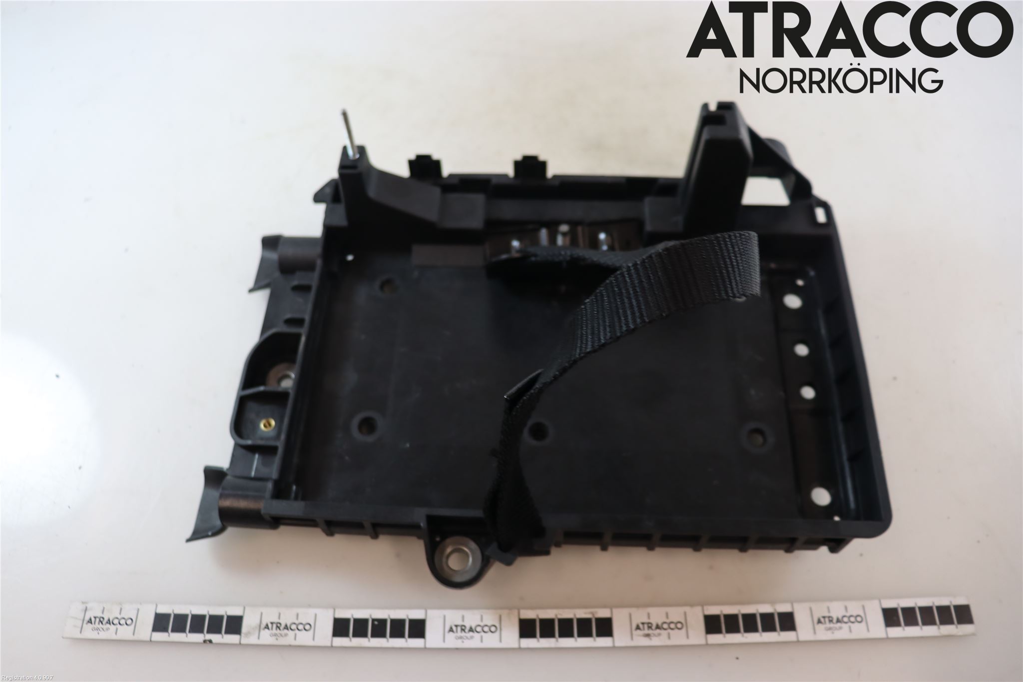 Mercedes-Benz MB A-KLASS (W177) 18- Batterikasse - Feste - Holder