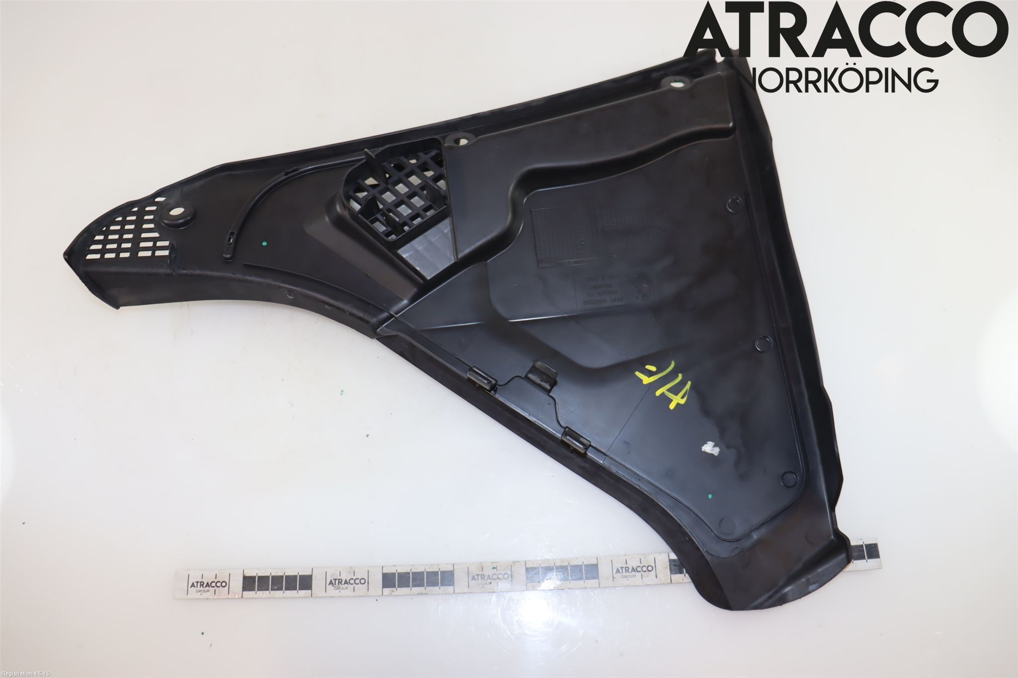 BMW 5 F10/F11/F18 09-17 Visker Deksel-Grill-Under Frr