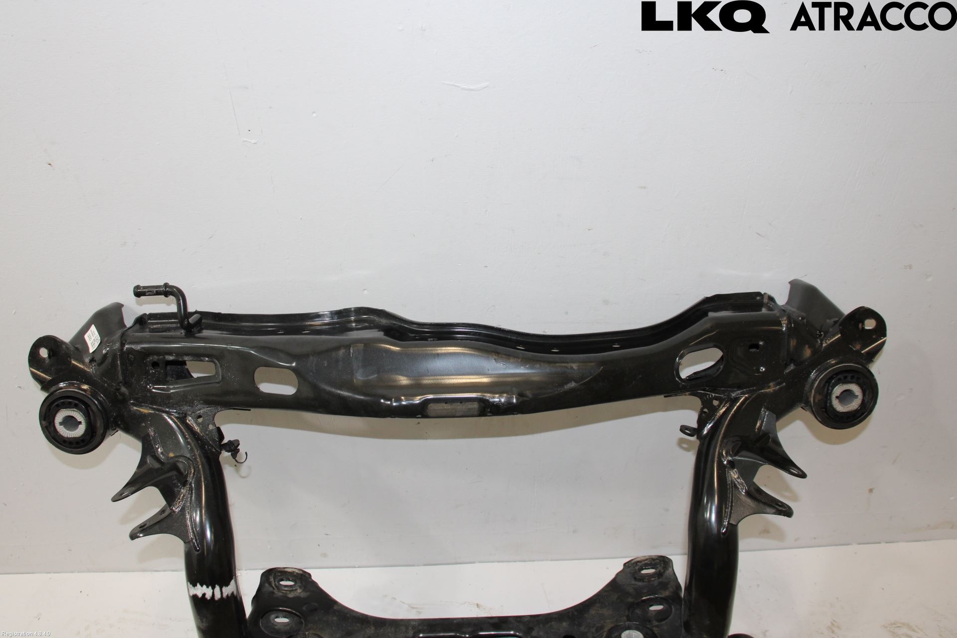 Audi A4/S4 B9 20- Bakaksel Feste Travers-Ramme