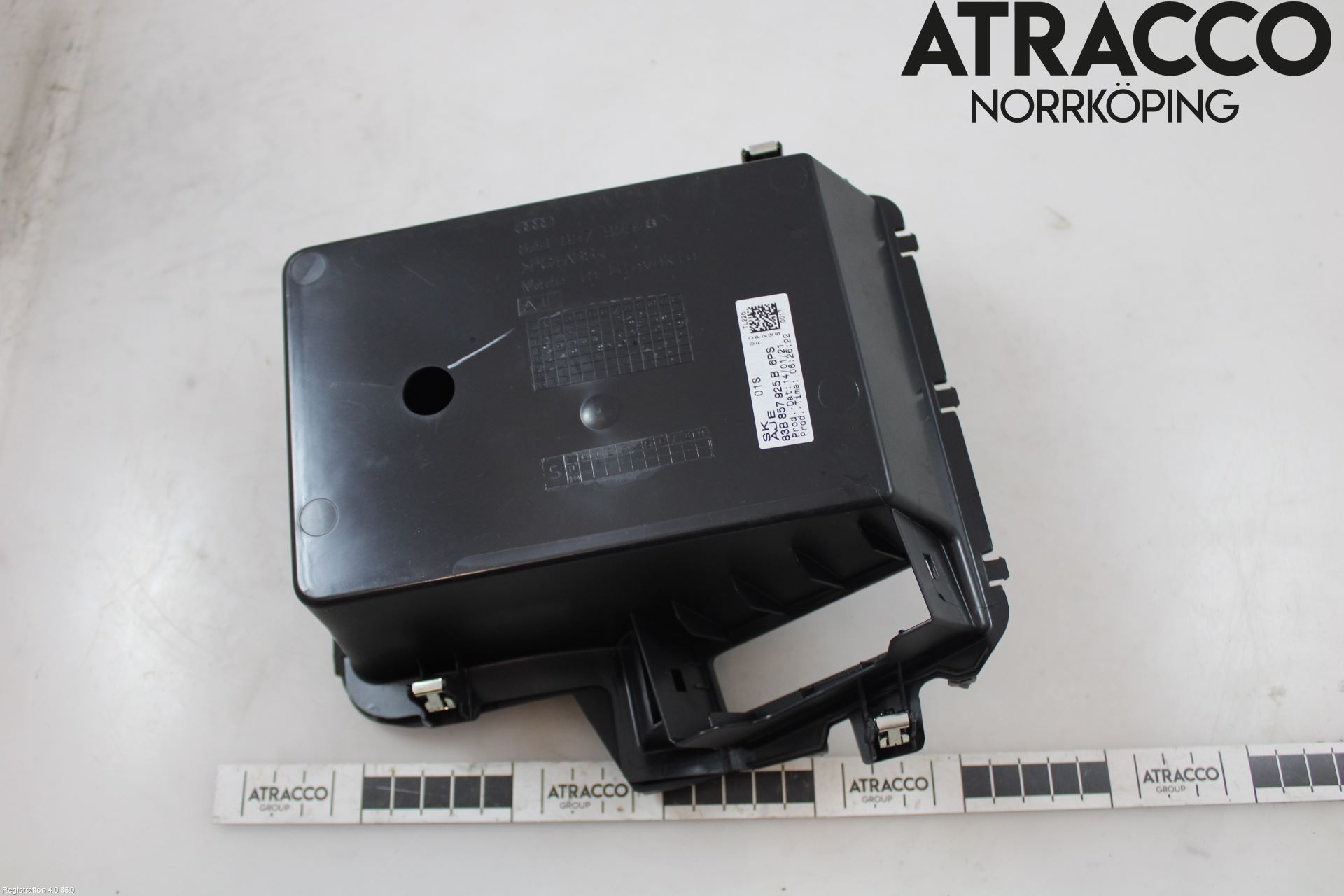Audi Q3 F3 19- Innertak Oppbevaringsrom