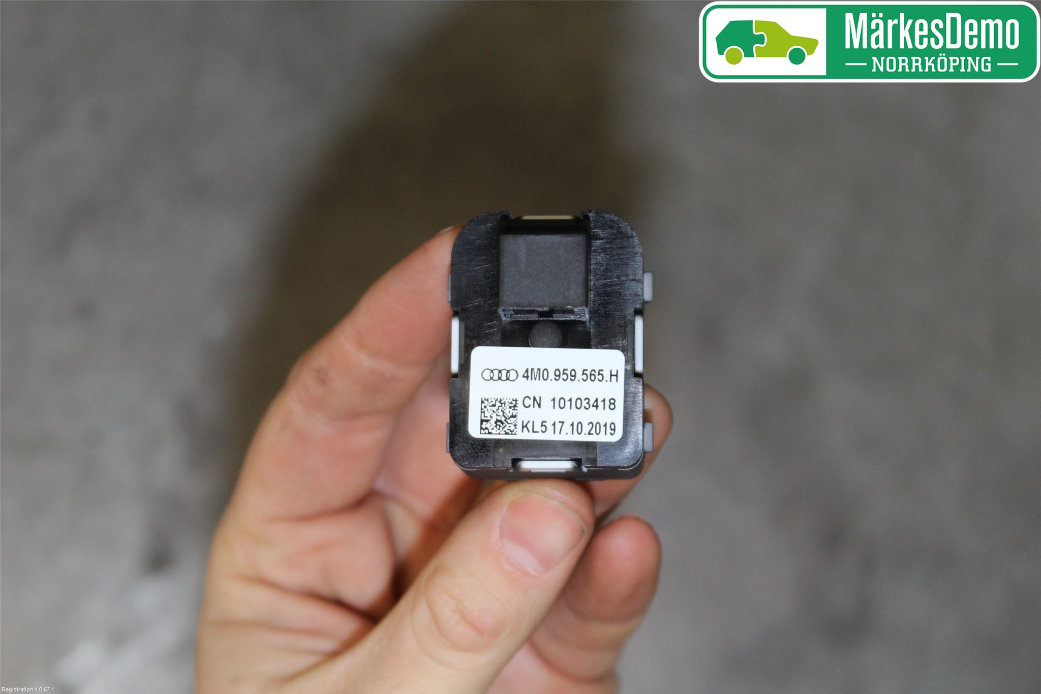 Audi A4/S4 B9 20- Bryter Speil