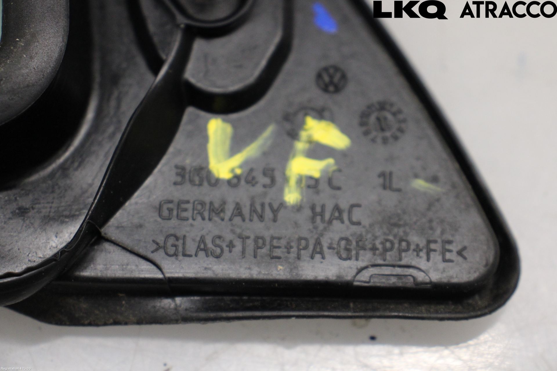 Volkswagen VW PASSAT 15-19 Dørrute Foran Høyre Trekant