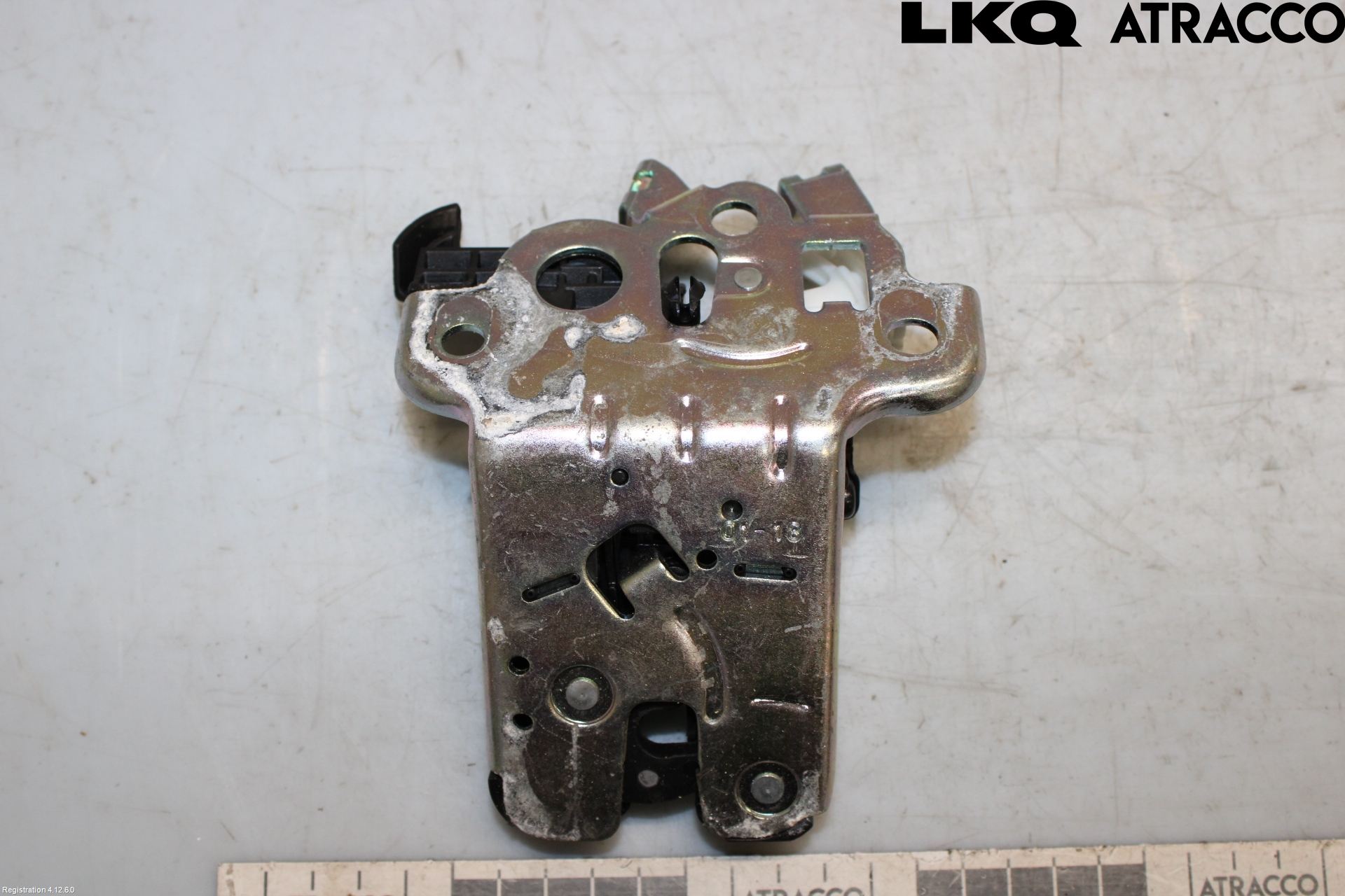 Skoda FABIA 15-21 Bakluke-Lokk Låsekasse