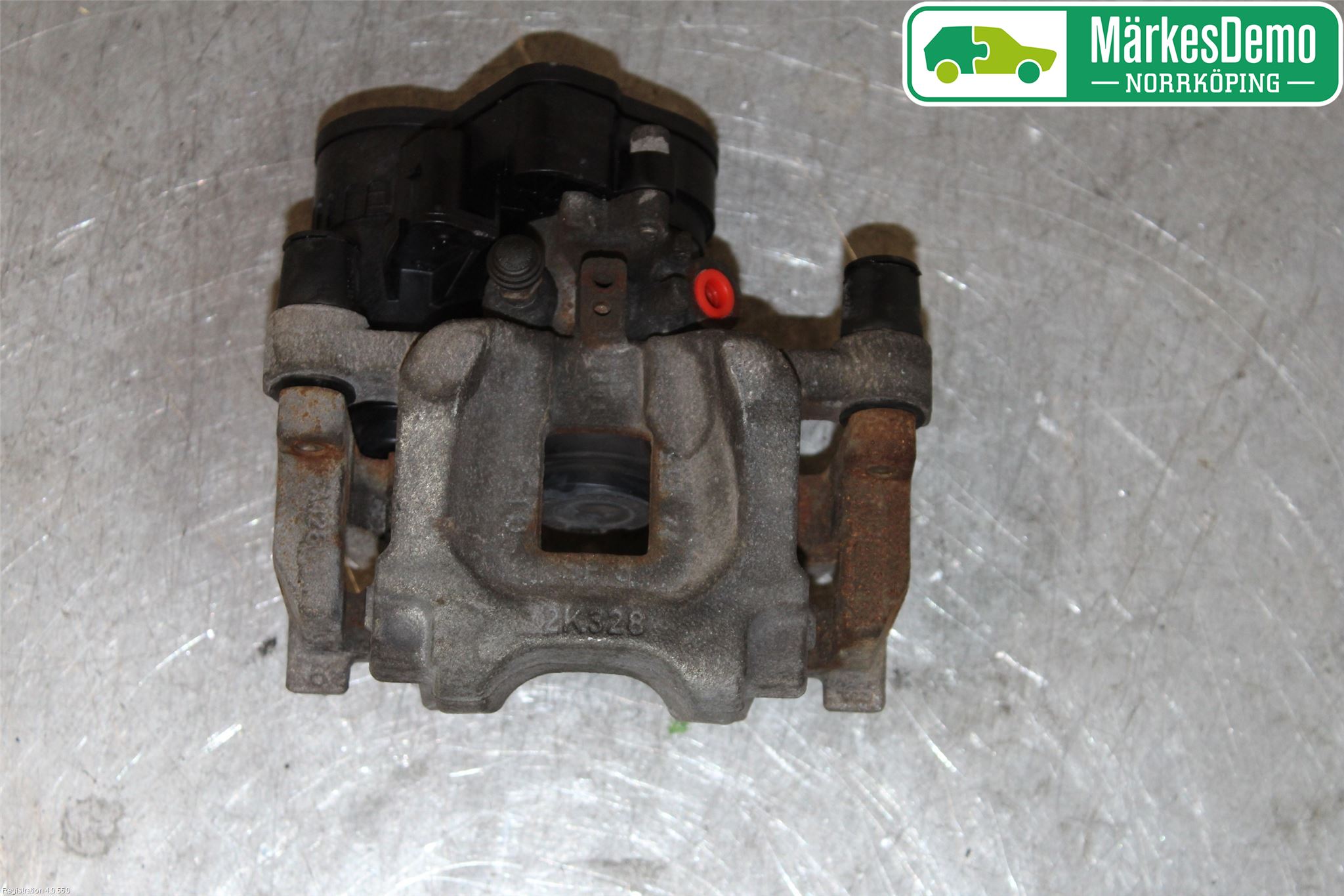 Jaguar XE (X760) 15-24 Bremsecaliper Bak Venstre