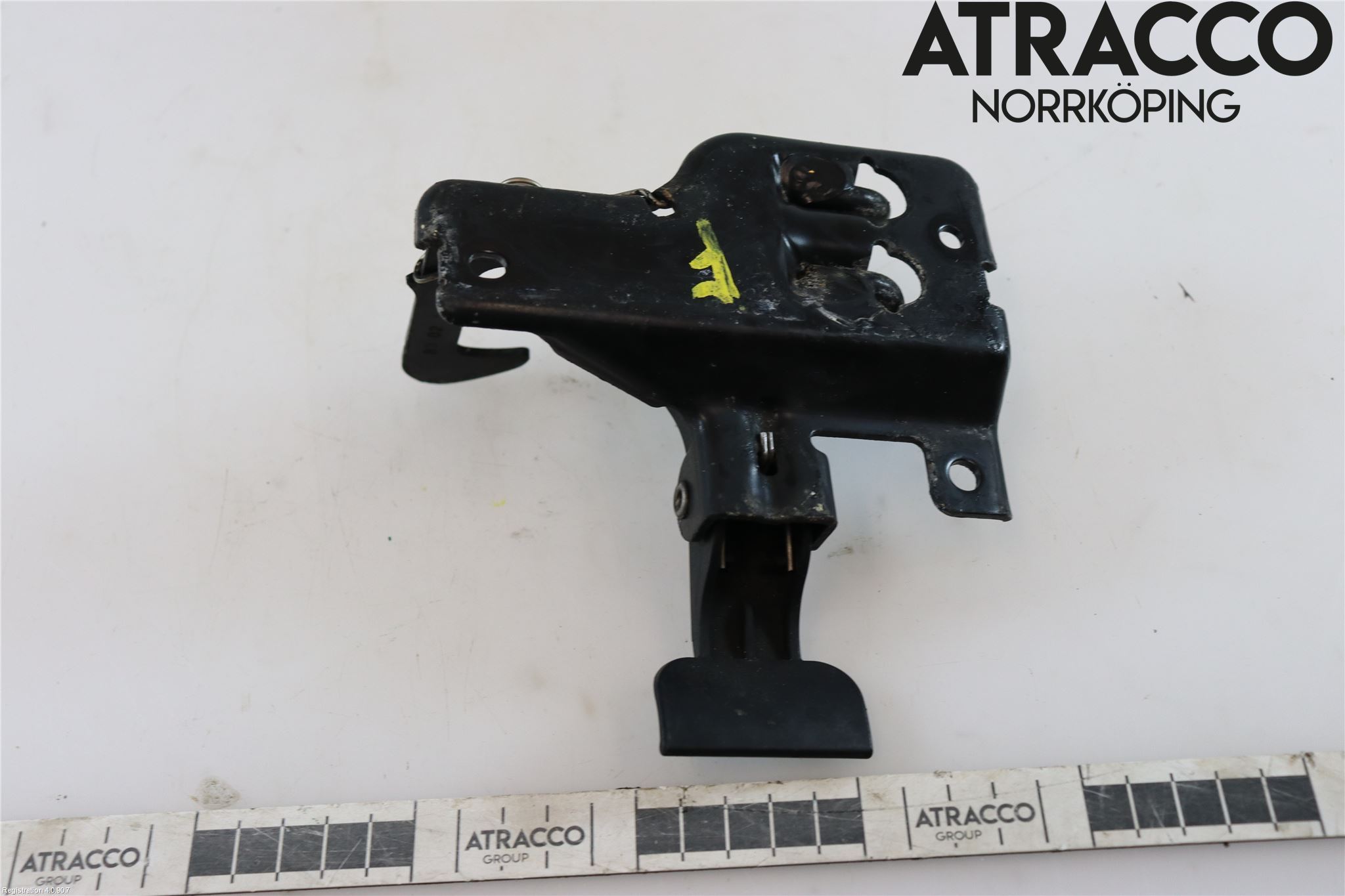 Audi A4/S4 01-05 Panser Stormkrok