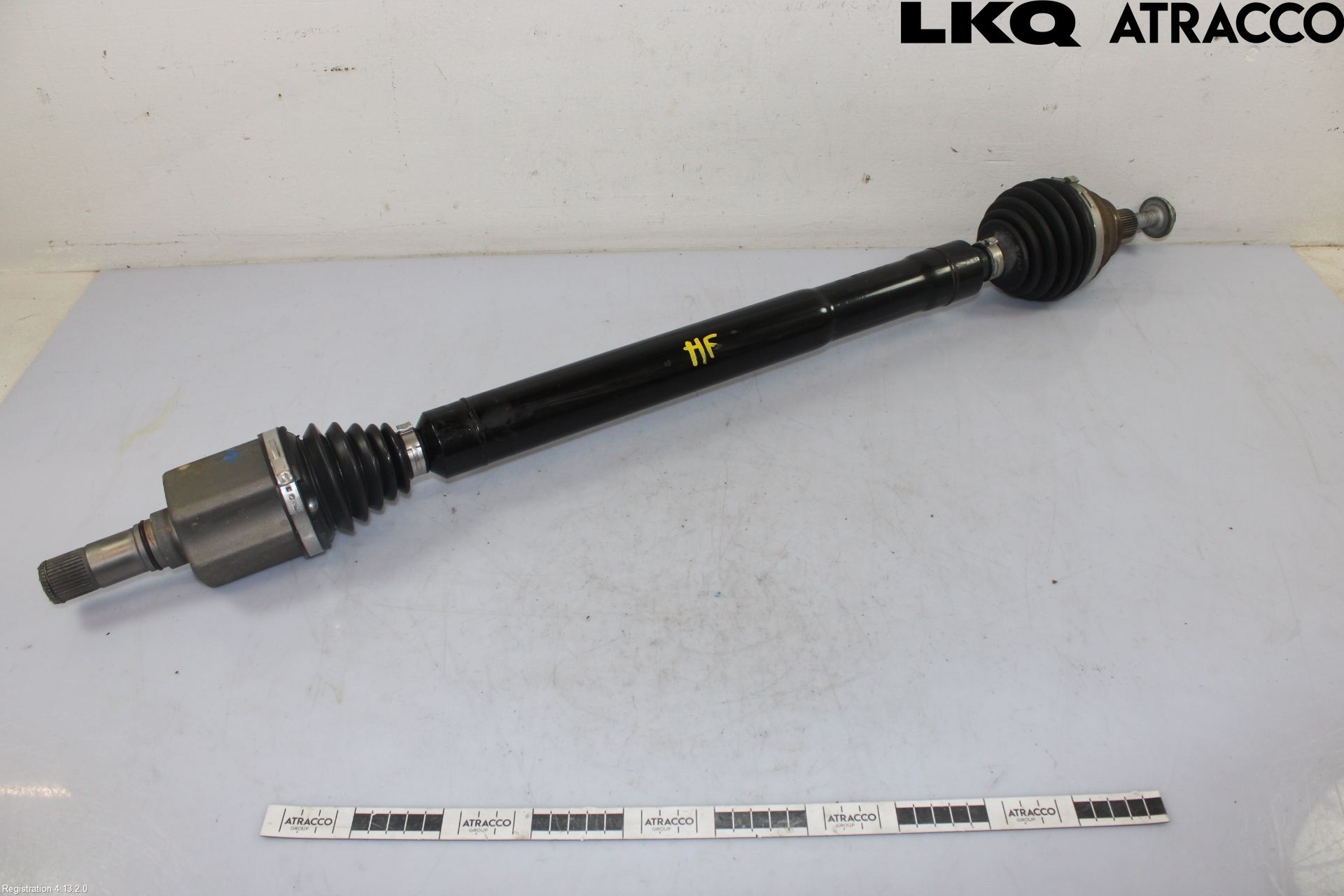Volkswagen VW PASSAT 24- Drivaksel Foran Kompl Høyre