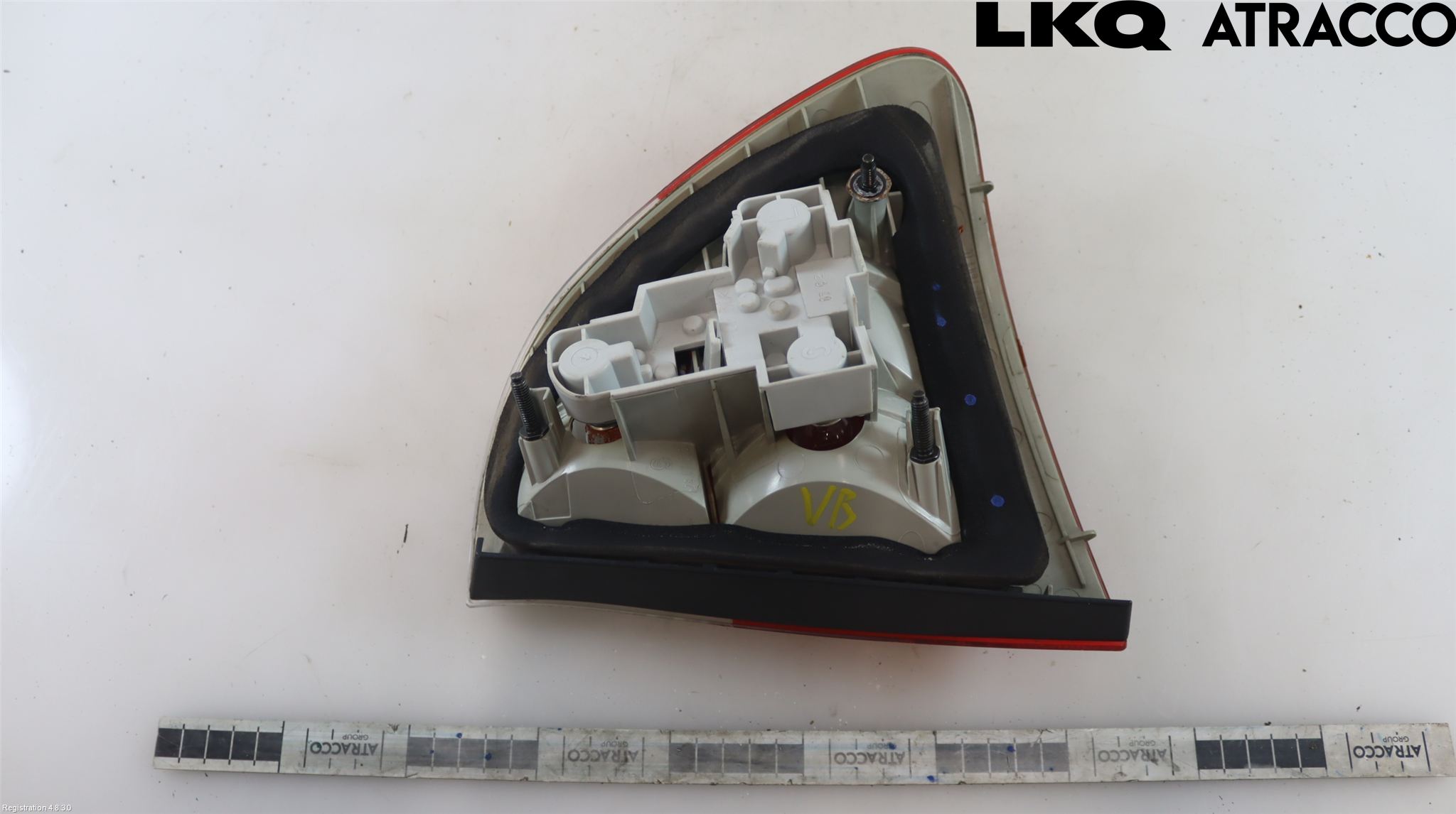 BMW 3 E46      98-05 Baklykt Venstre