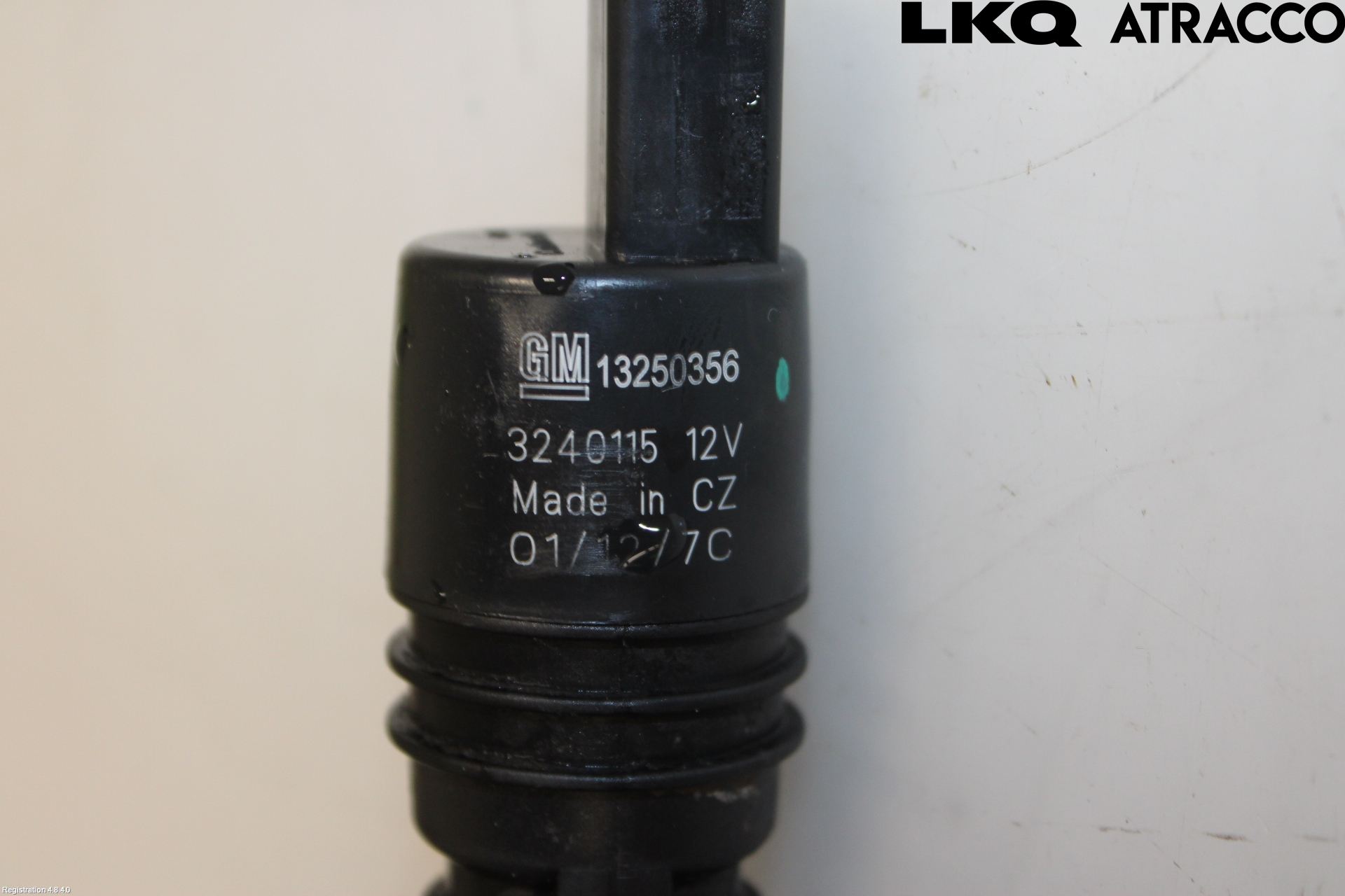 Suzuki SWIFT 11-16 Spylerpumpe Frontrute