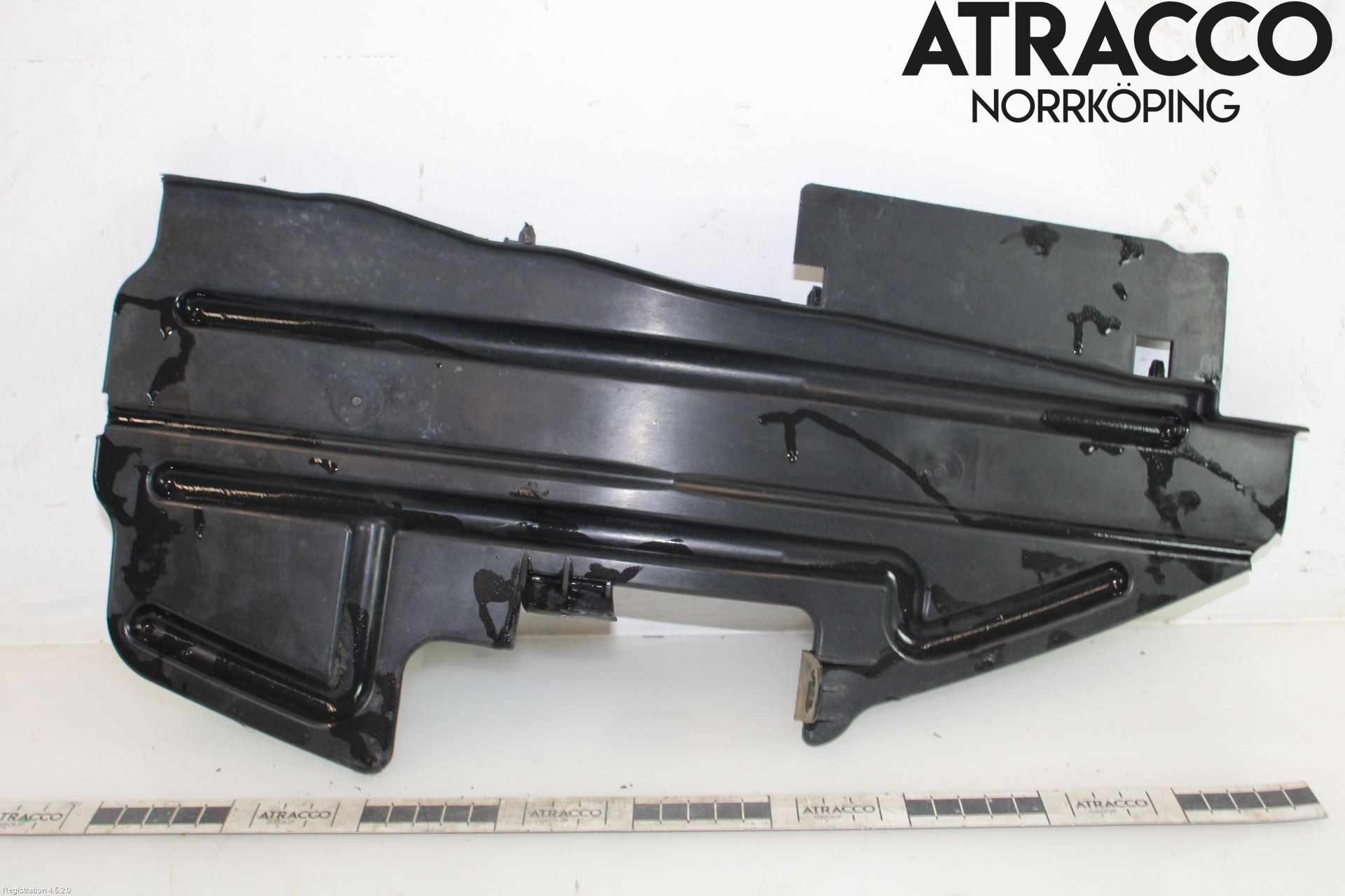 Toyota AVENSIS 03-06 Luftstyring Front