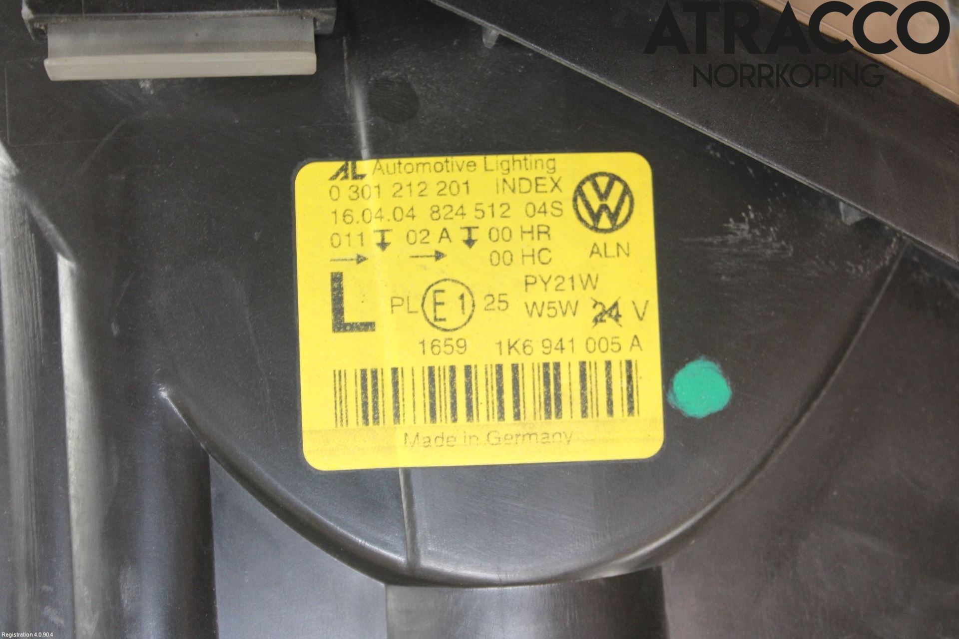 Volkswagen VW GOLF V 04-09 Frontlykt Venstre