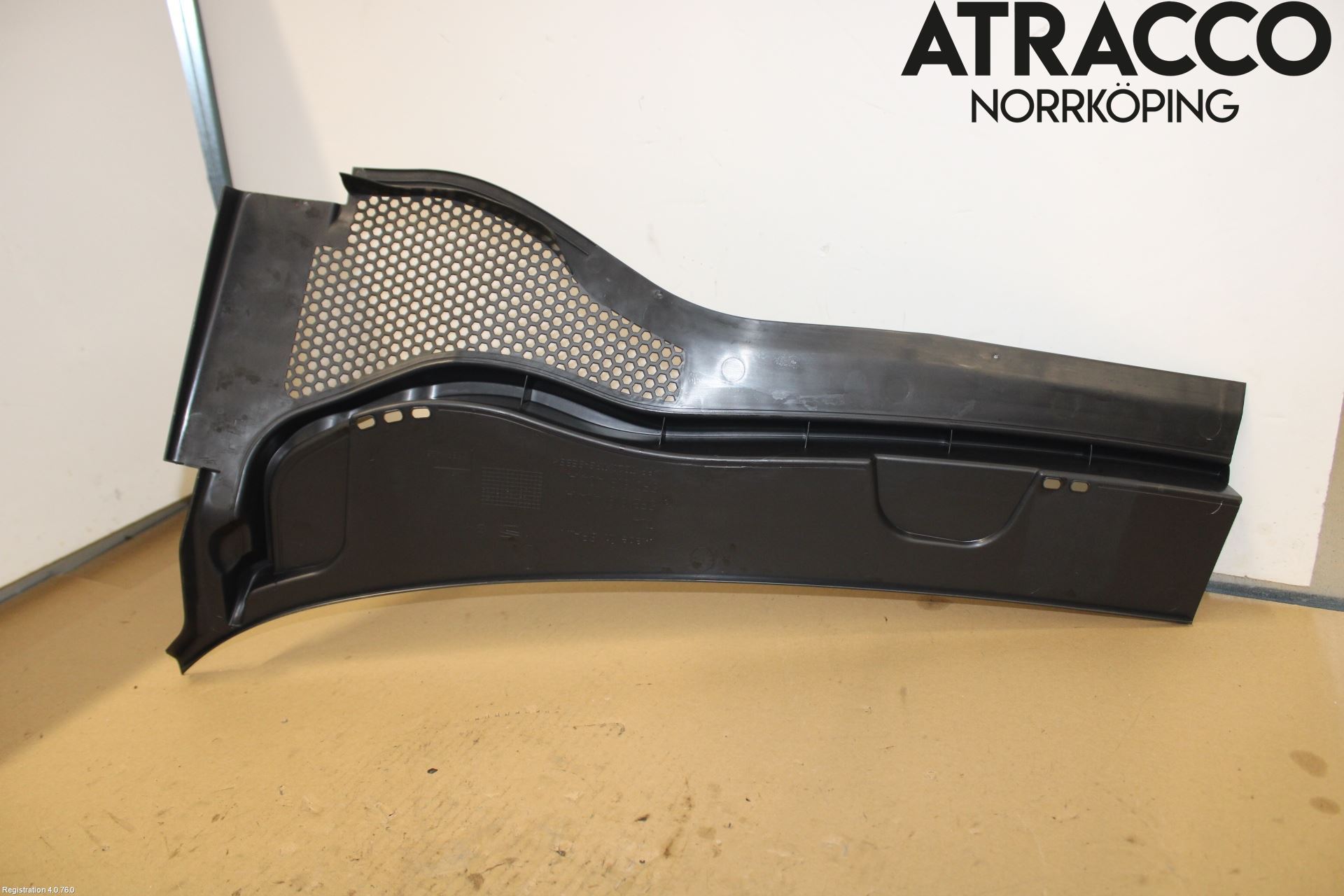 Seat LEON 20- Visker Deksel-Grill-Under Frr