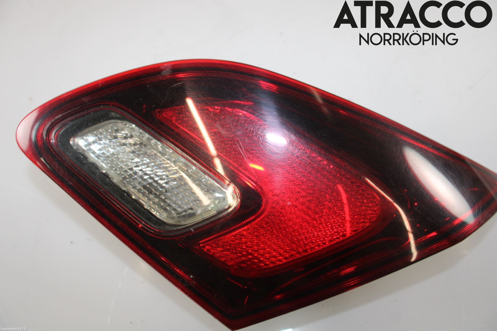 Opel ASTRA J 10-15 Baklykt Høyre  På Luke(Indre)