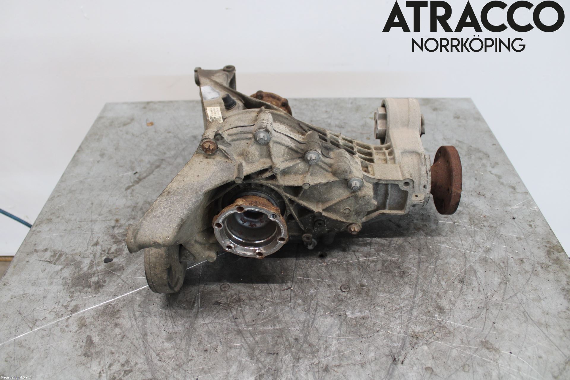 Audi A4/S4 B9 20- Bakaksel Kardang Bak -Diff