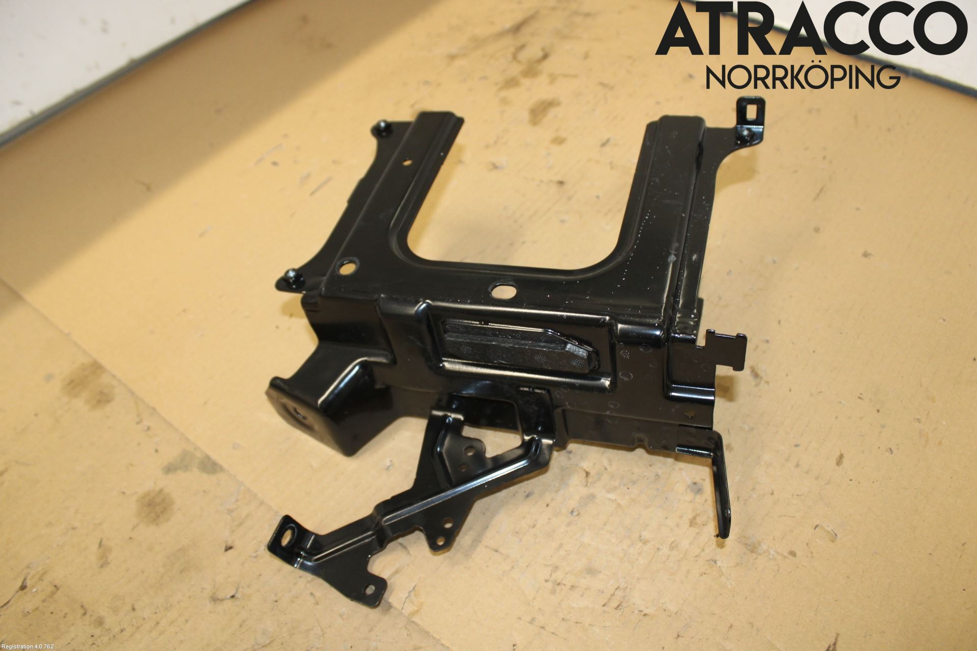 Volkswagen VW PASSAT 20-24 Batterikasse - Feste - Holder