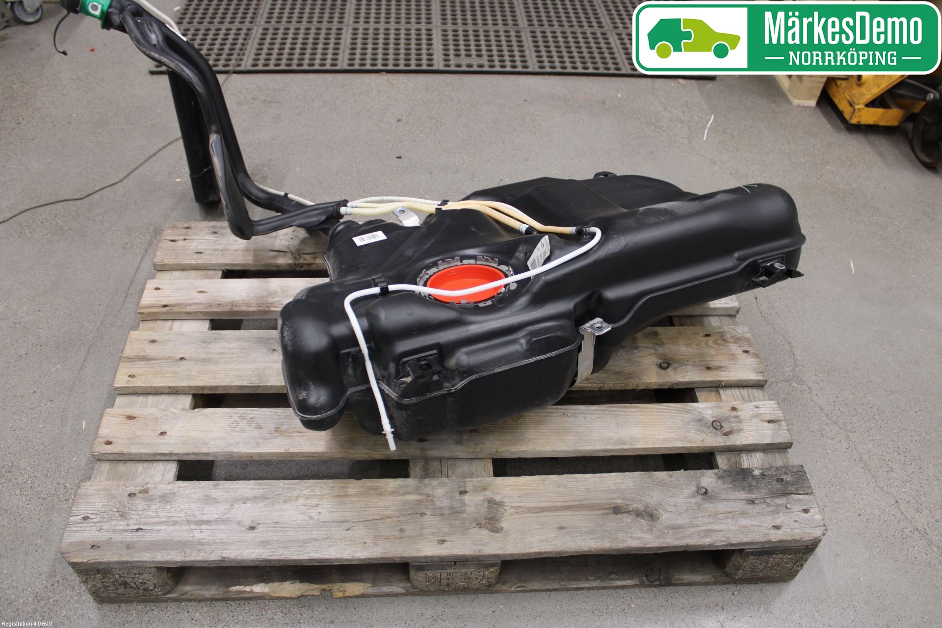 Audi A1/S1 11-18 Drivstofftank Innsprøytning