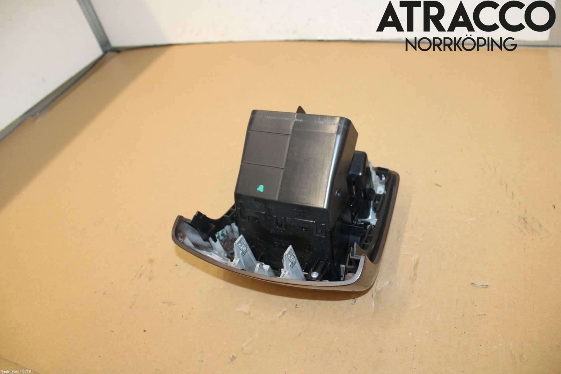 Mercedes-Benz MB S-KLASS (W221) 05-13 Dashbord Kanal - Dyse