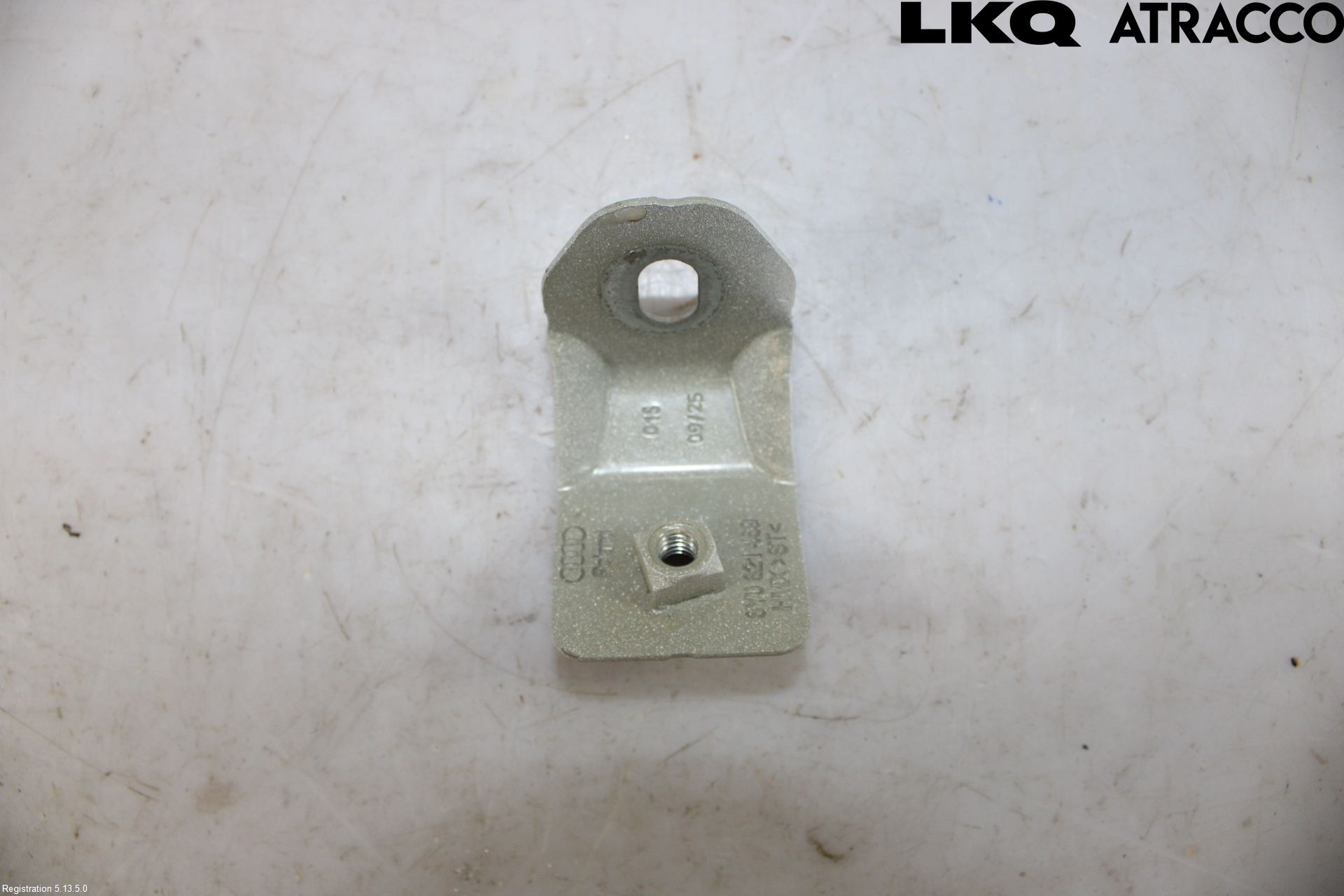 Audi A3/S3 8Y 21- Frontskjermfeste Venstre