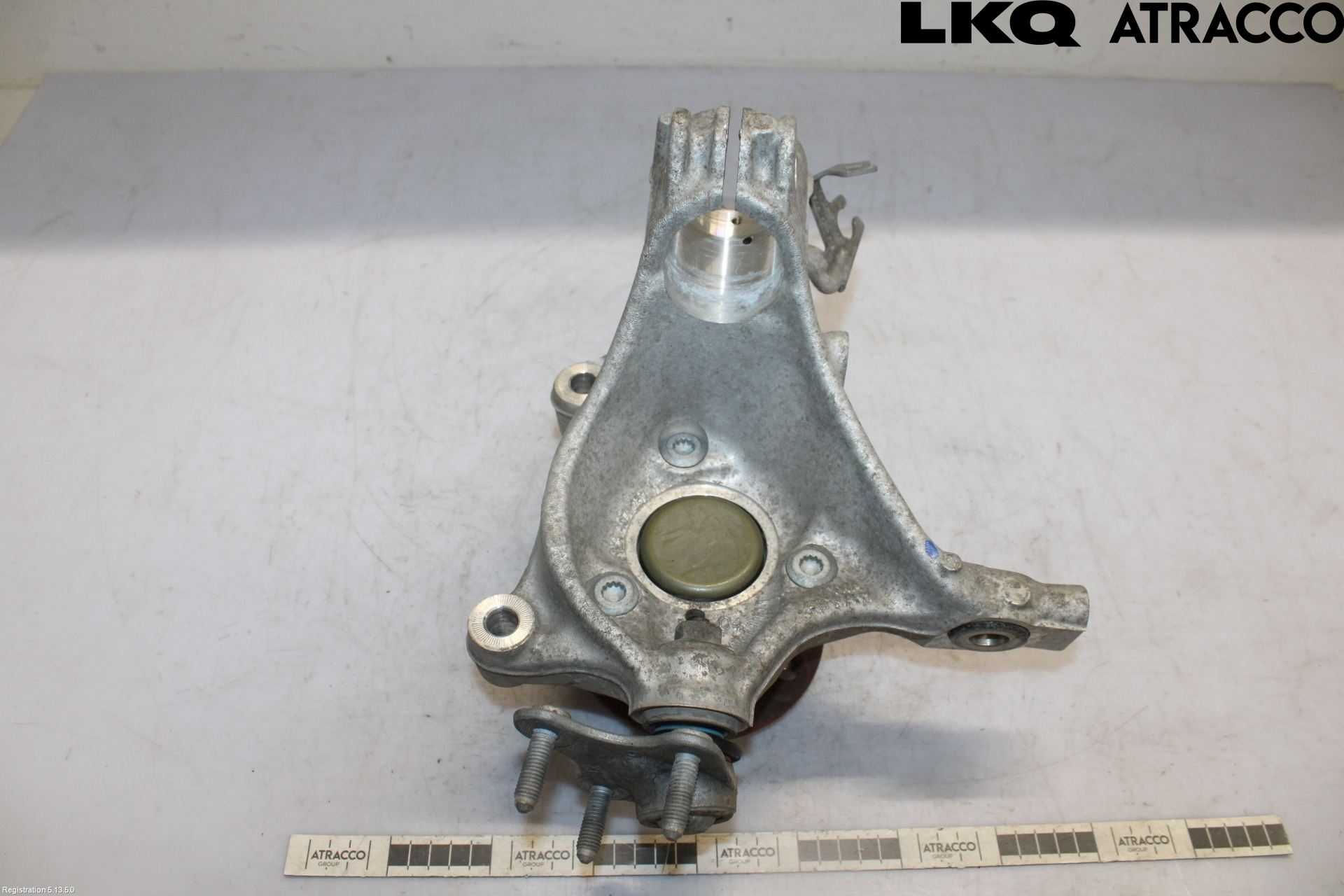 Volkswagen VW ID.4 21- Spindel Vf