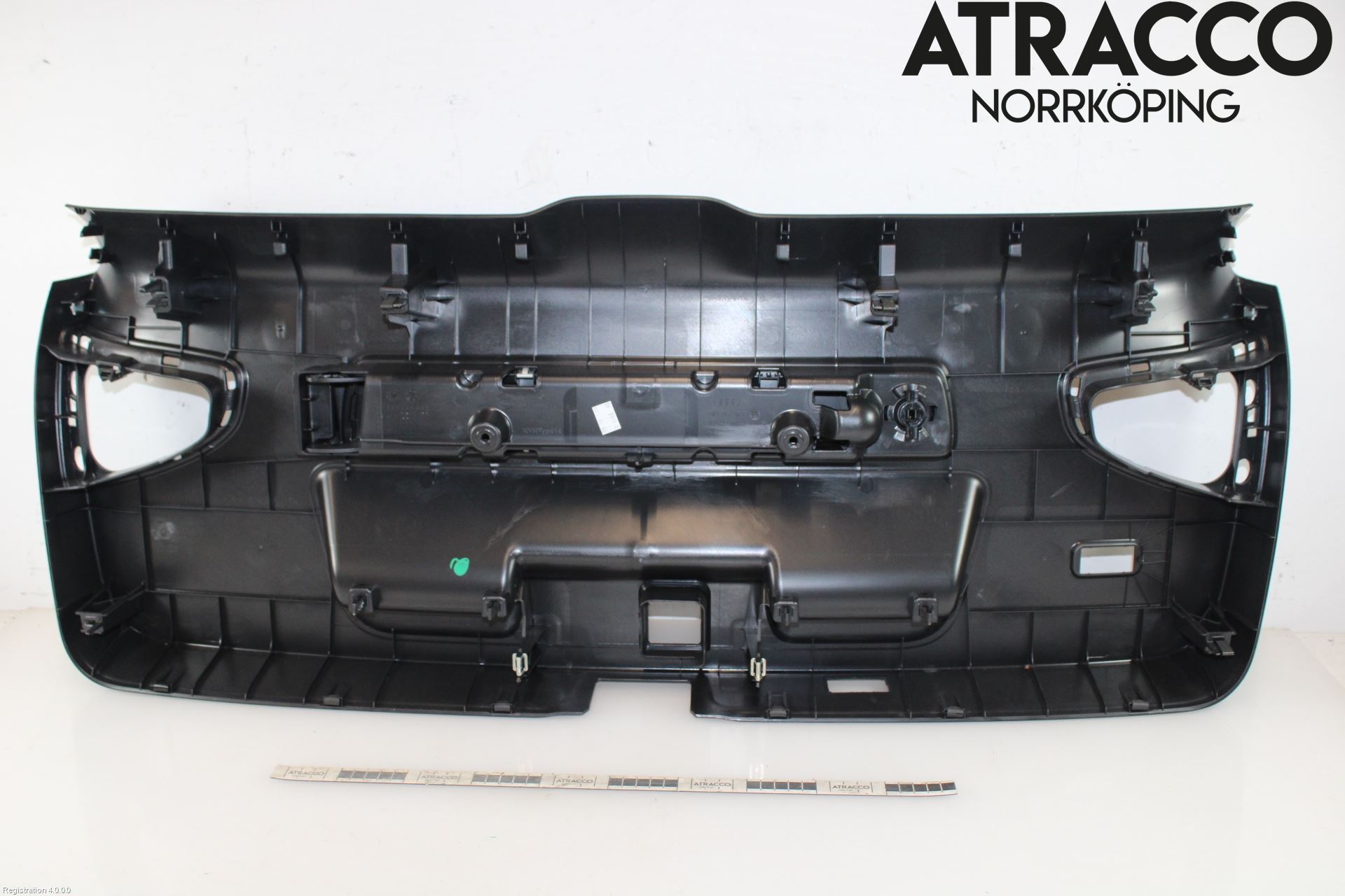 Audi A4/S4 B9 20- Innr Bakluketrekk