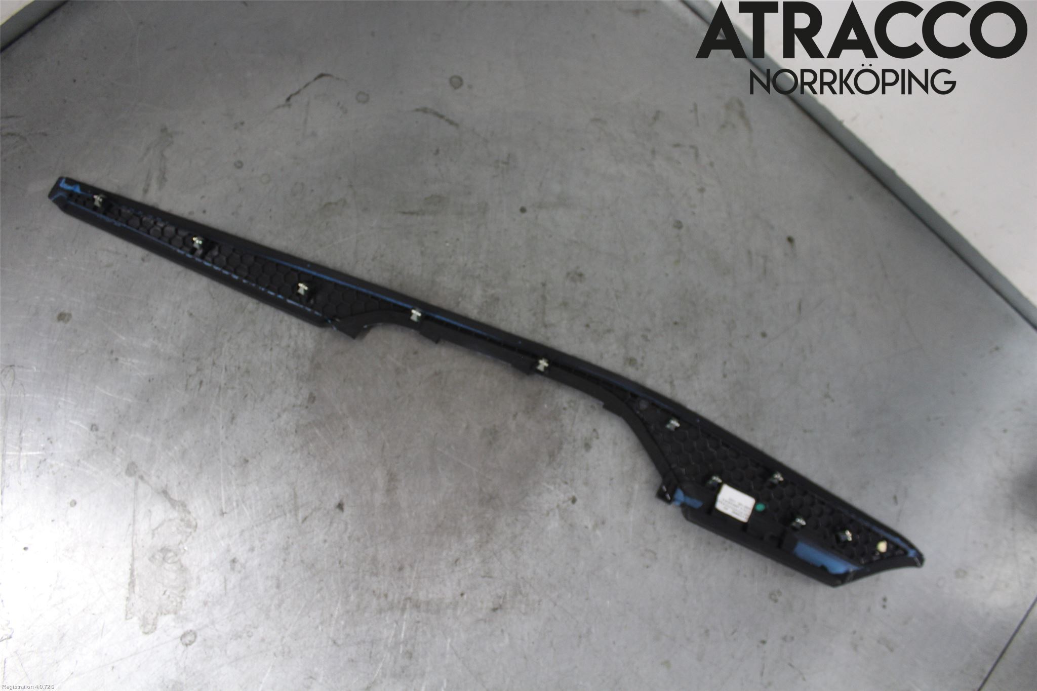Mercedes-Benz MB GLE-KLASS (W167/V167/C167) 19- Instrumentkonsoll Midt