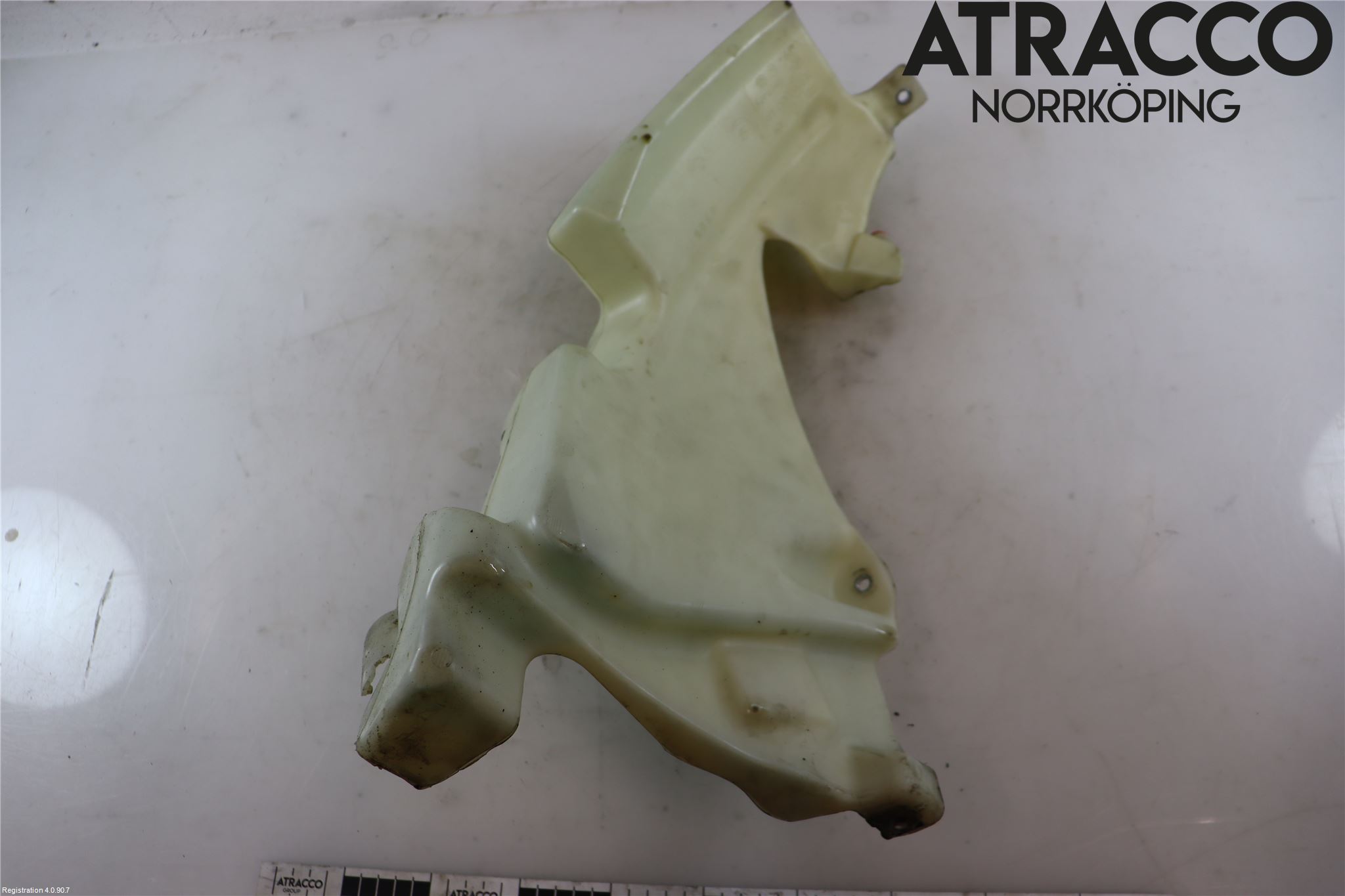Audi A4/S4 05-07 Spylerbeholder Frontrute-Lykte
