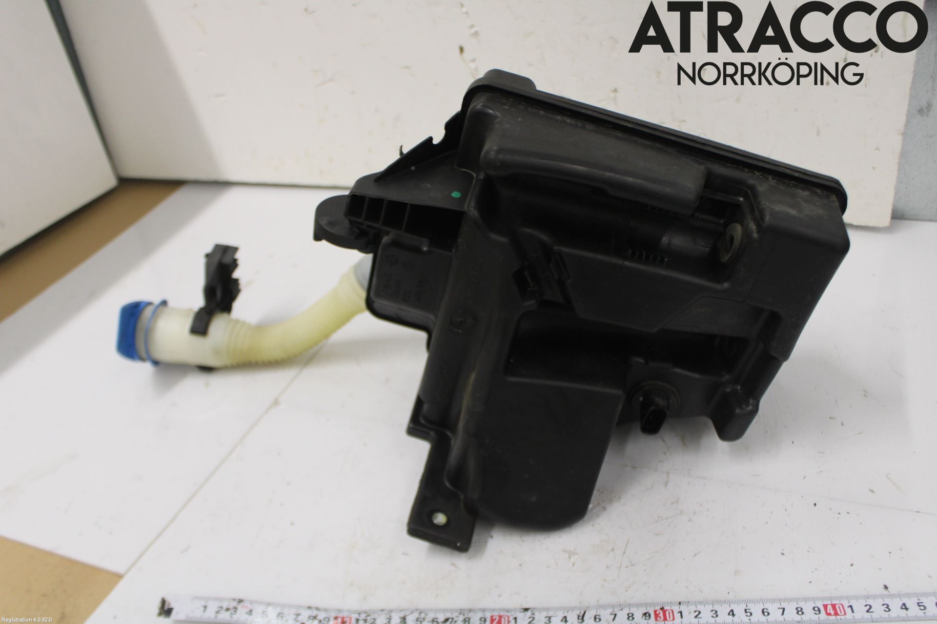 Audi A1/S1 11-18 Spylerbeholder Frontrute-Lykte