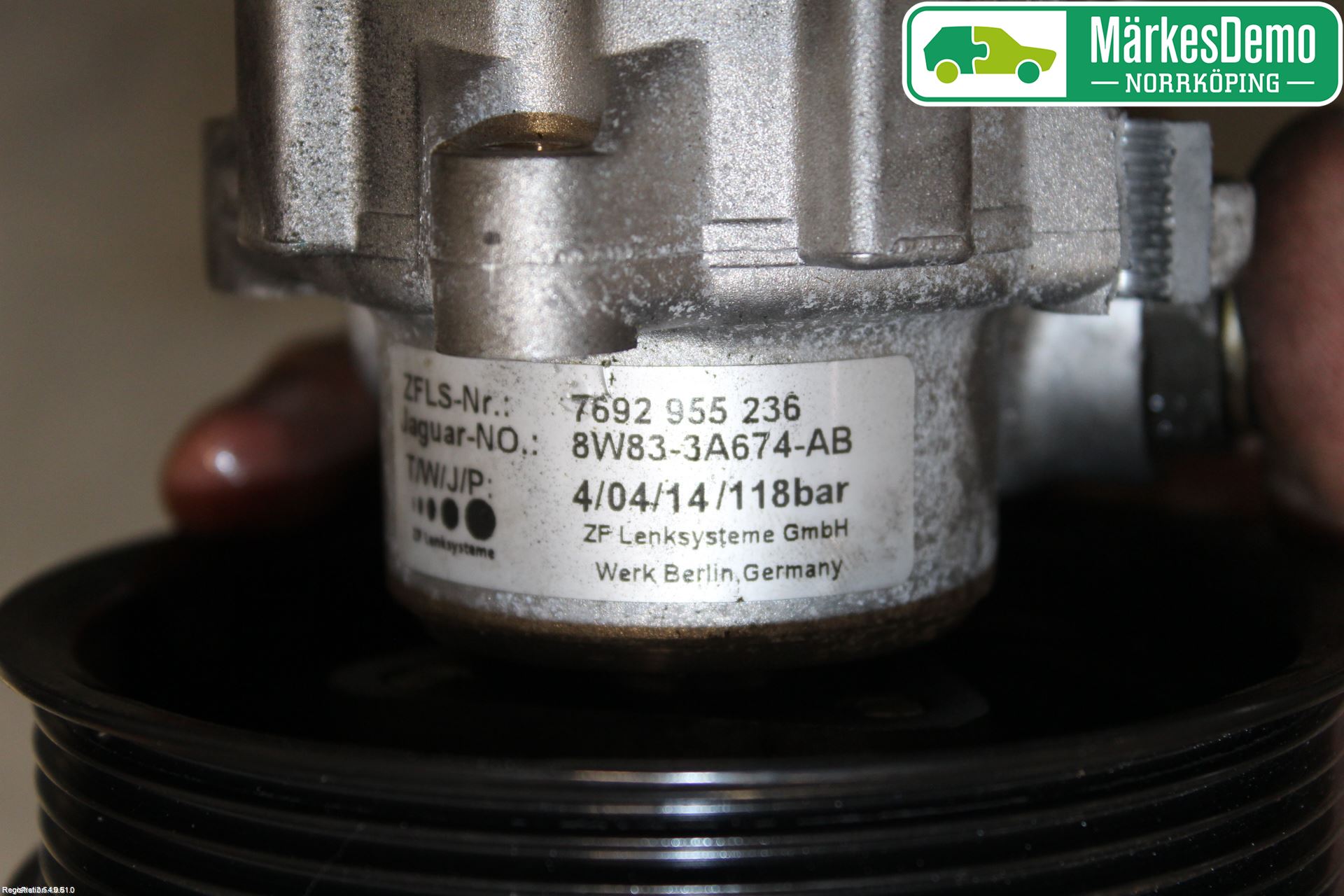 Jaguar F-TYPE Servo Pumpe