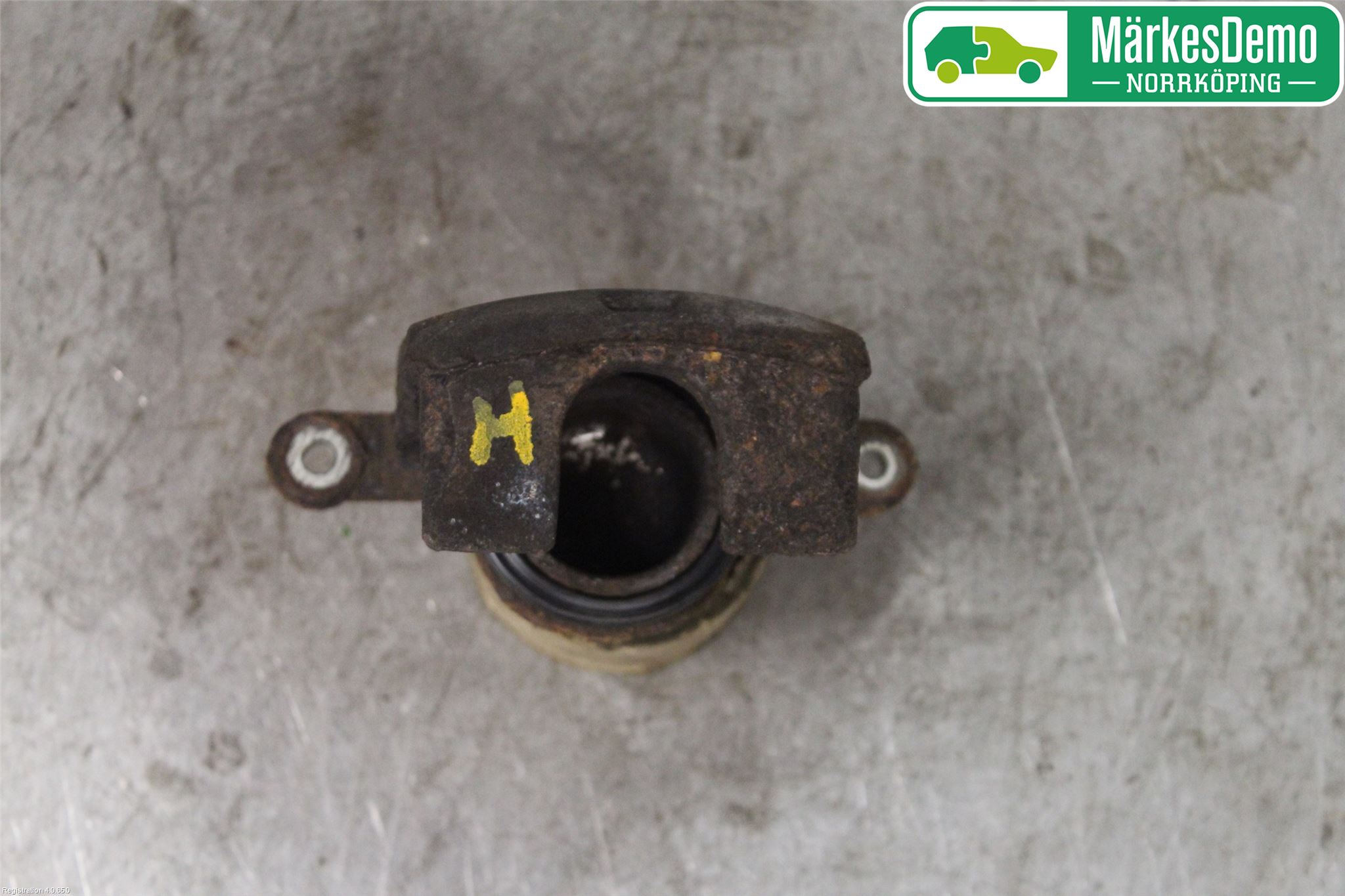 Mazda 2 (DE) 08-15 Bremsecaliper Foran Høyre