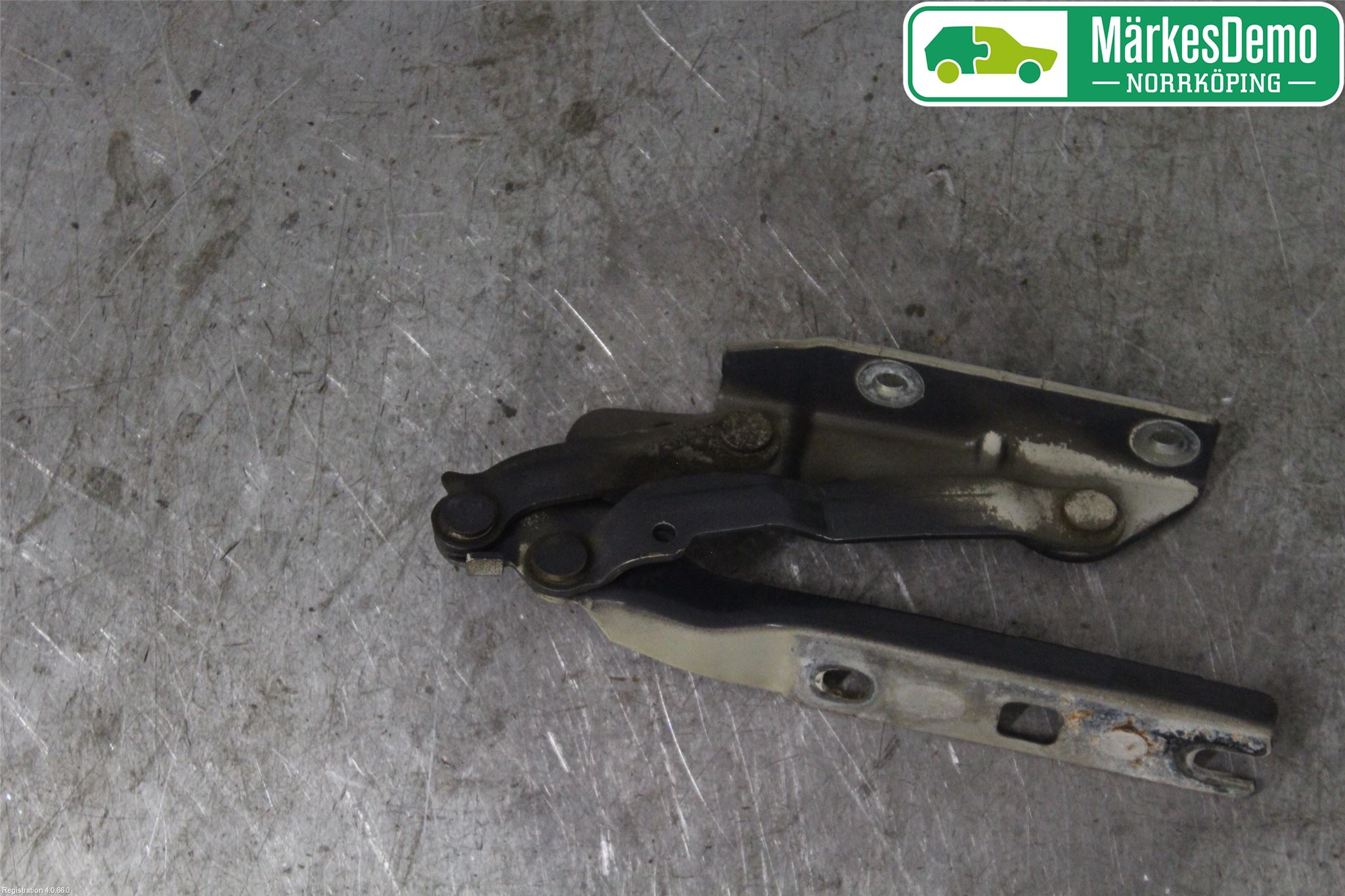 Volkswagen VW GOLF VI 09-13 Panser Hengsel - Hengsler