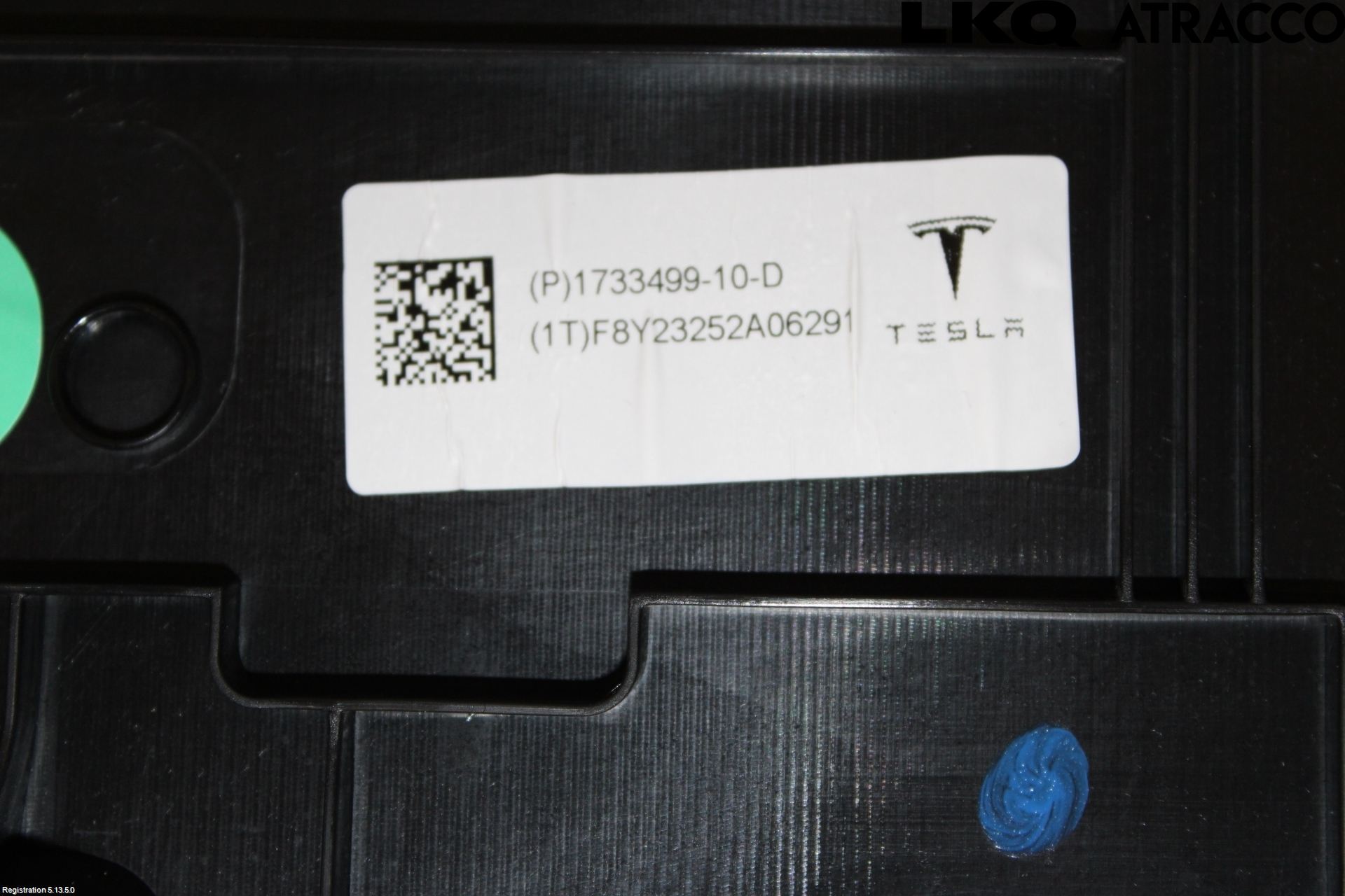 Tesla MODEL 3 17- Innr Bakluketrekk
