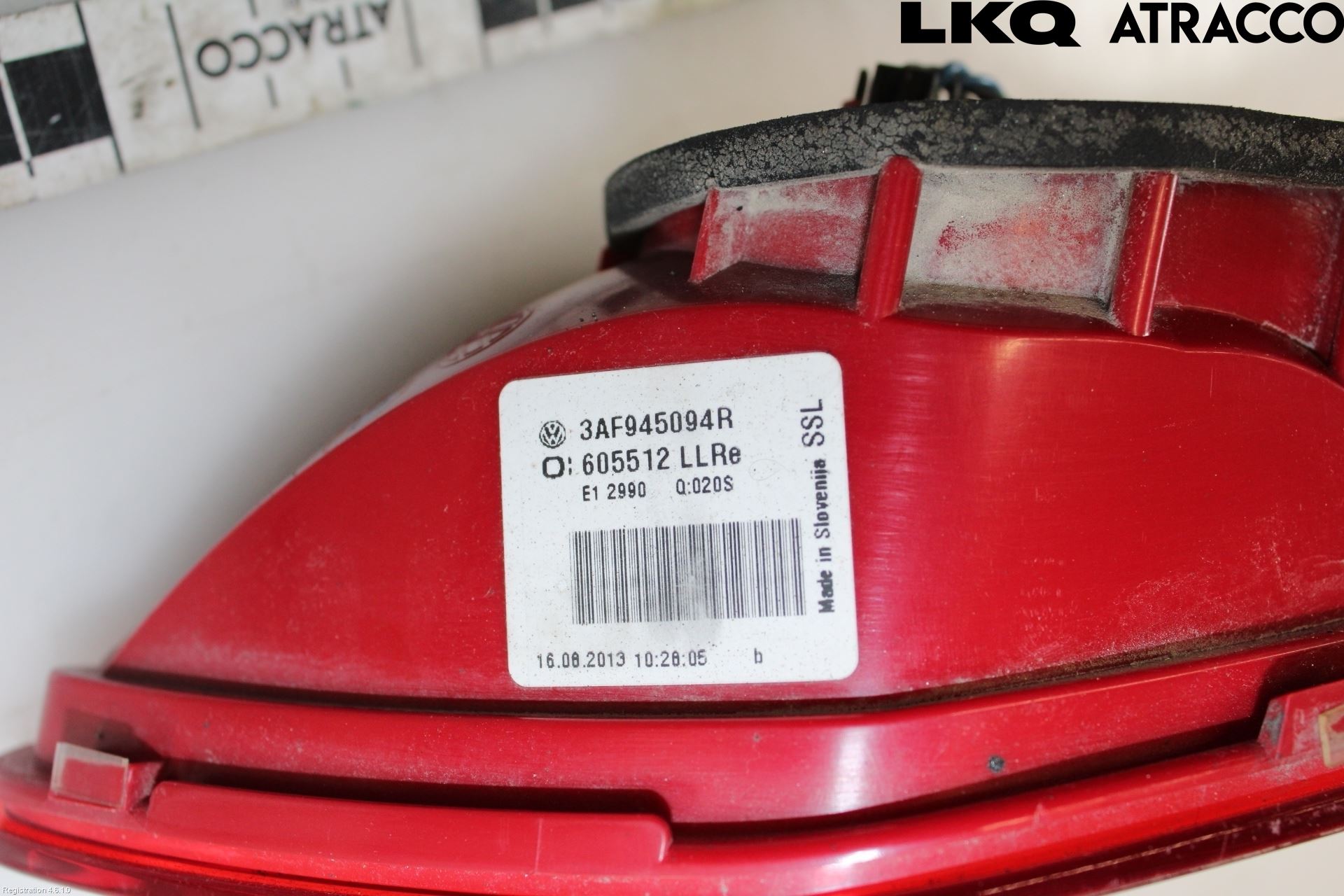 Volkswagen VW PASSAT 11-14 Baklykt Høyre  På Luke(Indre)