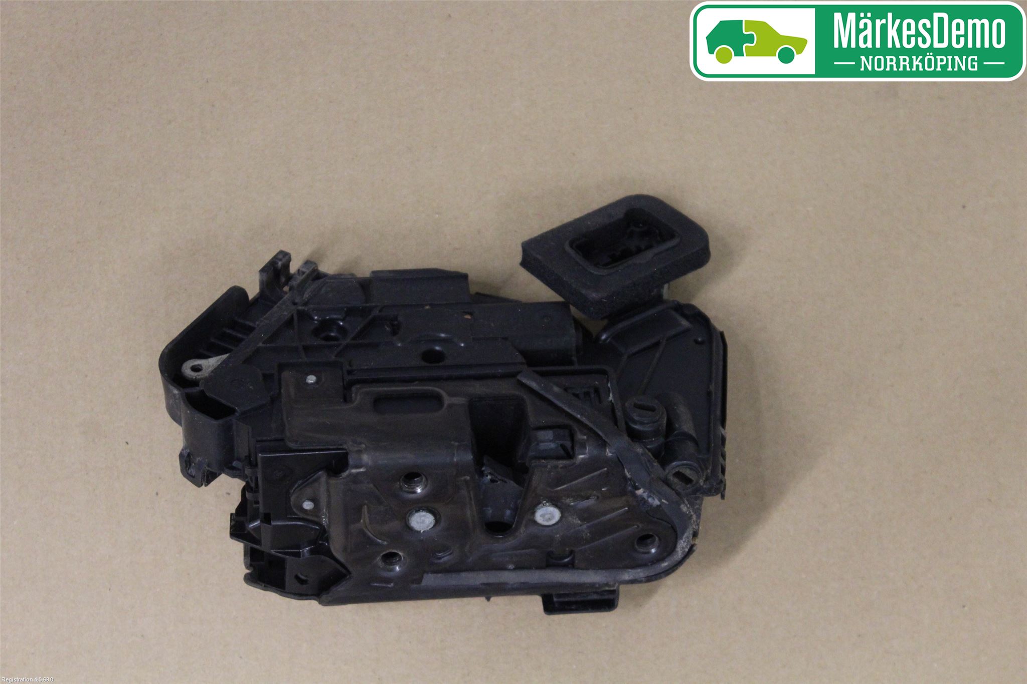 Volkswagen VW GOLF / E-GOLF VII 13-20 Dørlås - Låsekasse