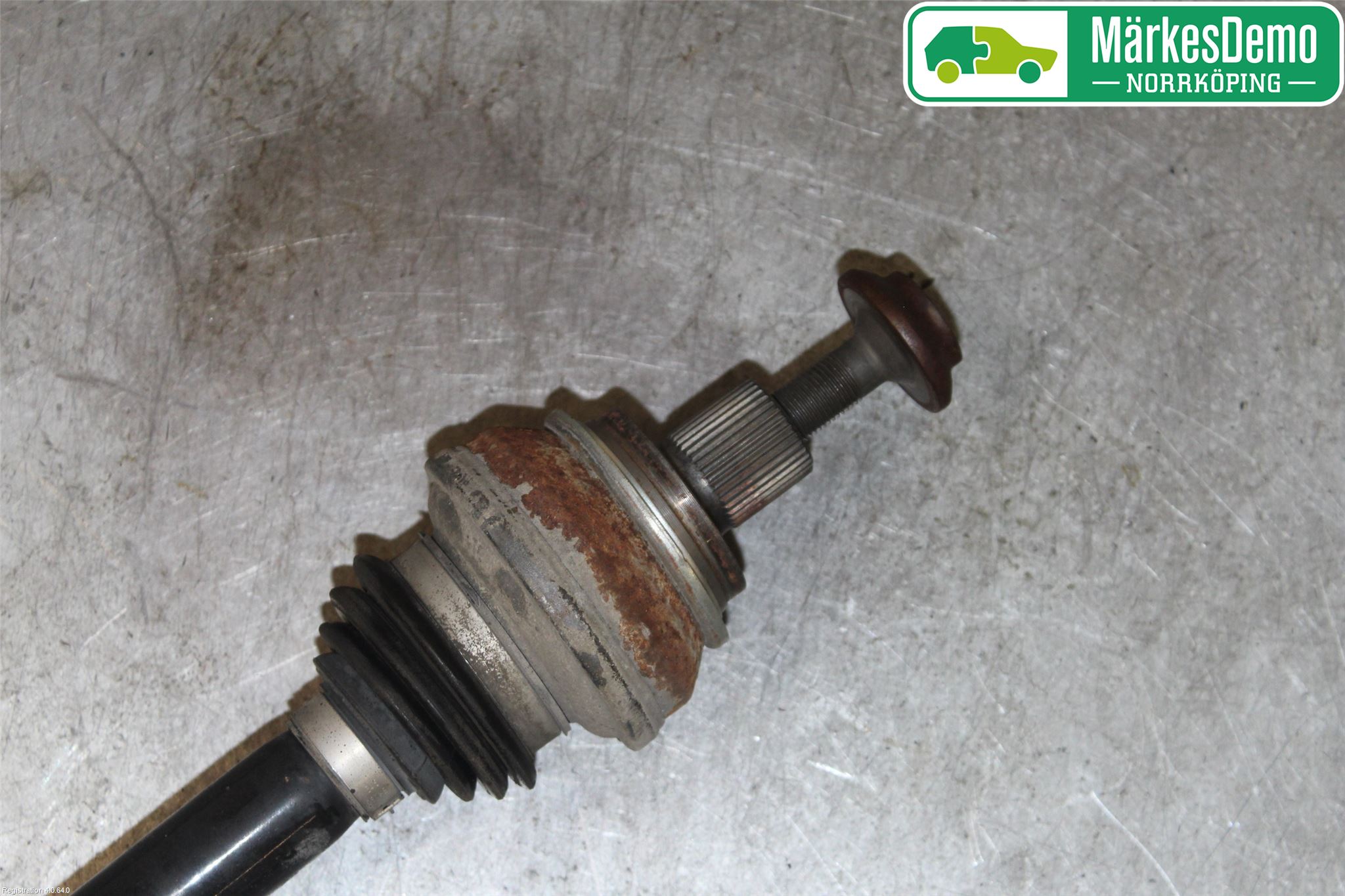 Audi A4/S4 B9 16-19 Drivaksel Bak Kompl Venstre