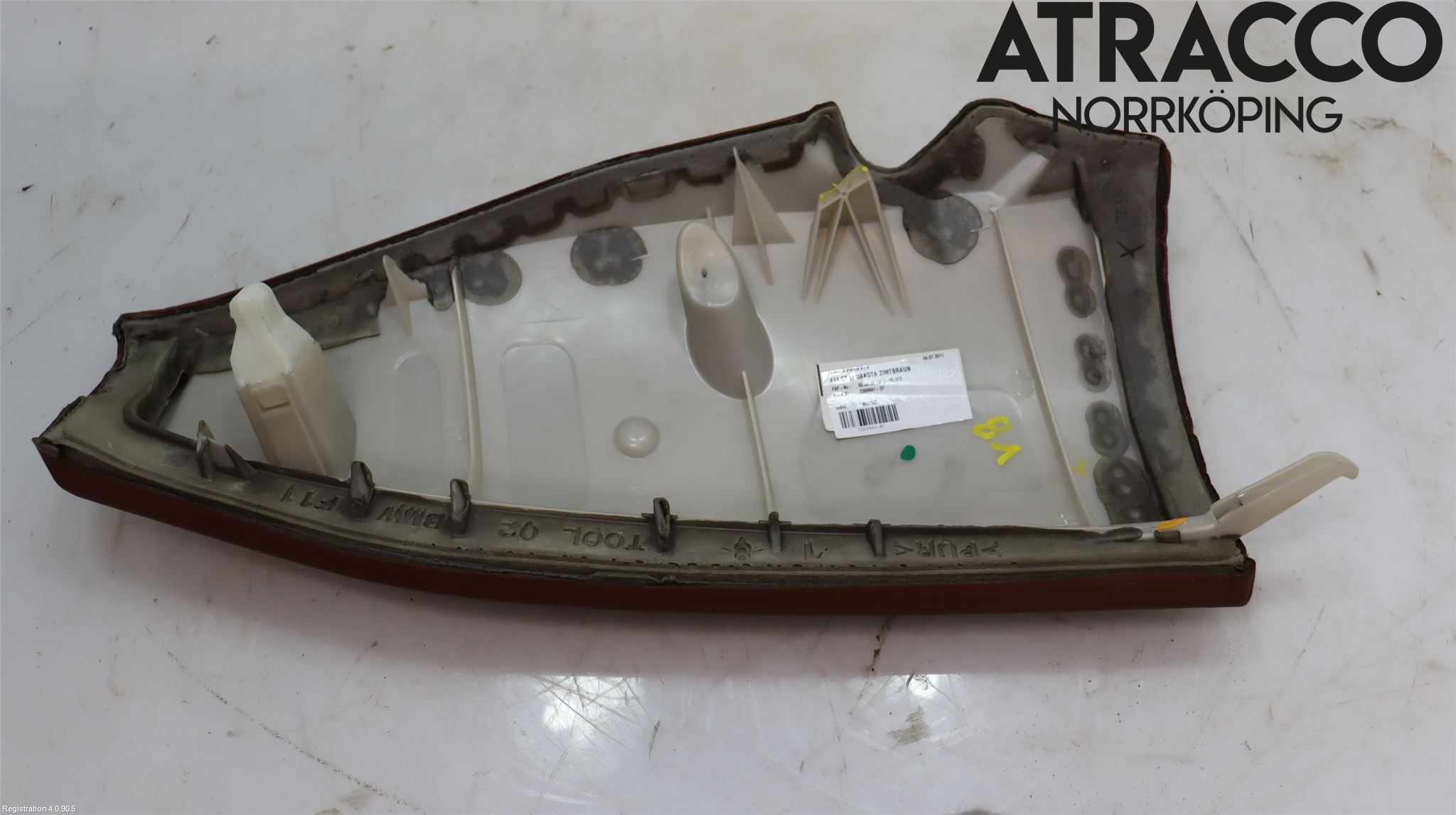 BMW 5 F10/F11/F18 09-17 Innr Sidetrekk-Deksel