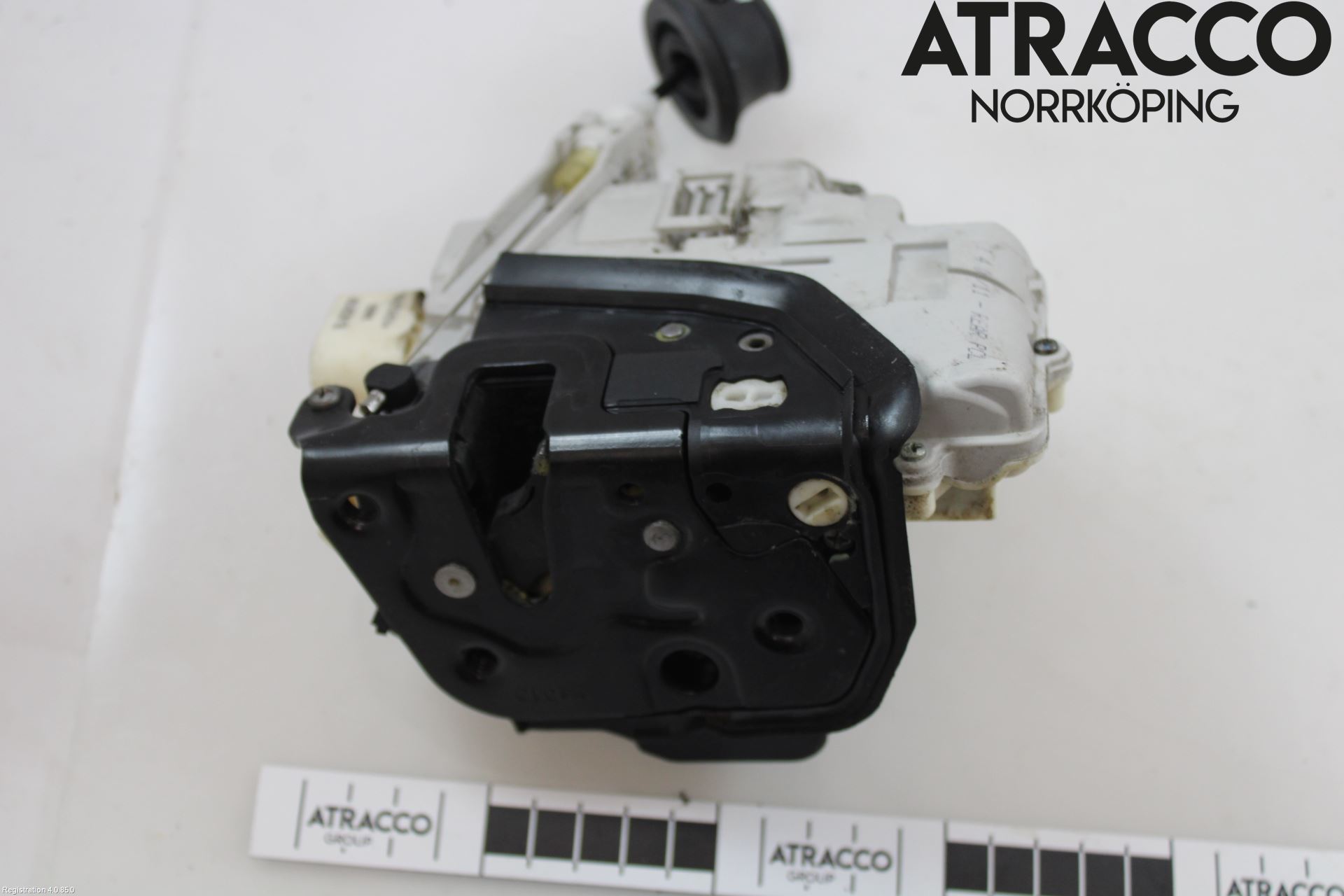 Audi A6/S6     05-11 Dørlås - Låsekasse