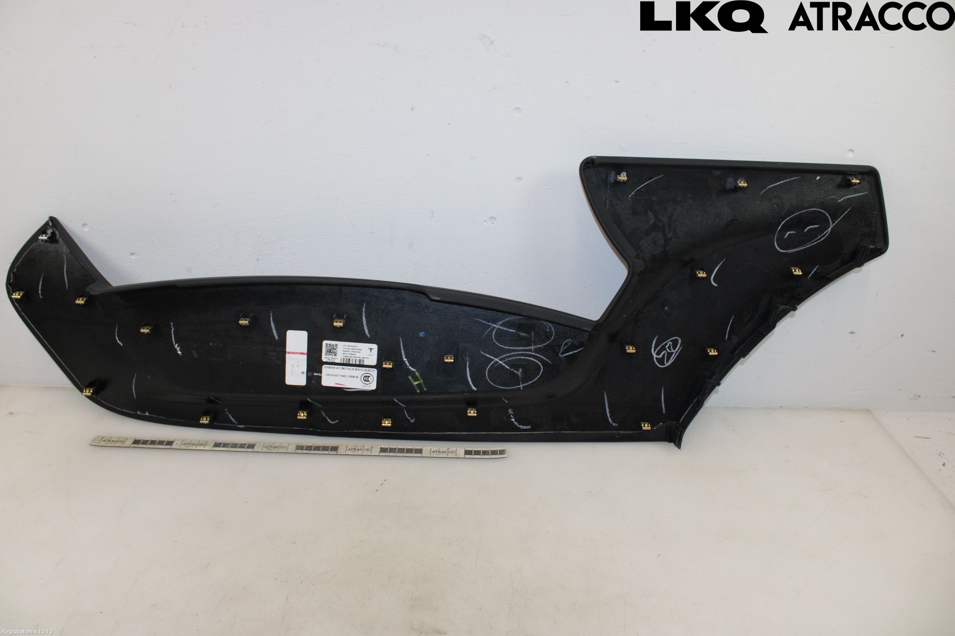 Tesla MODEL X 16- Innr Konsoll-Lomme