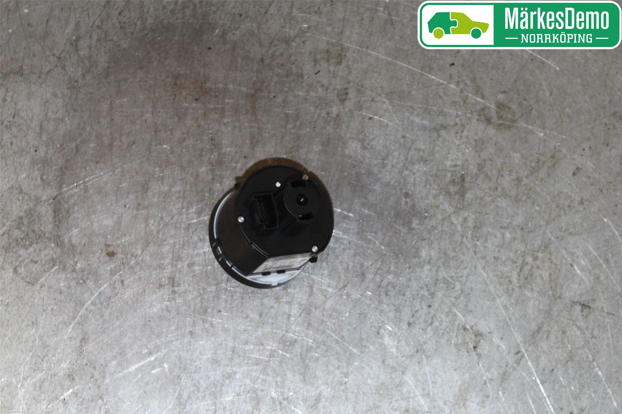 Volkswagen VW GOLF VI 09-13 Bryter Hovedlys