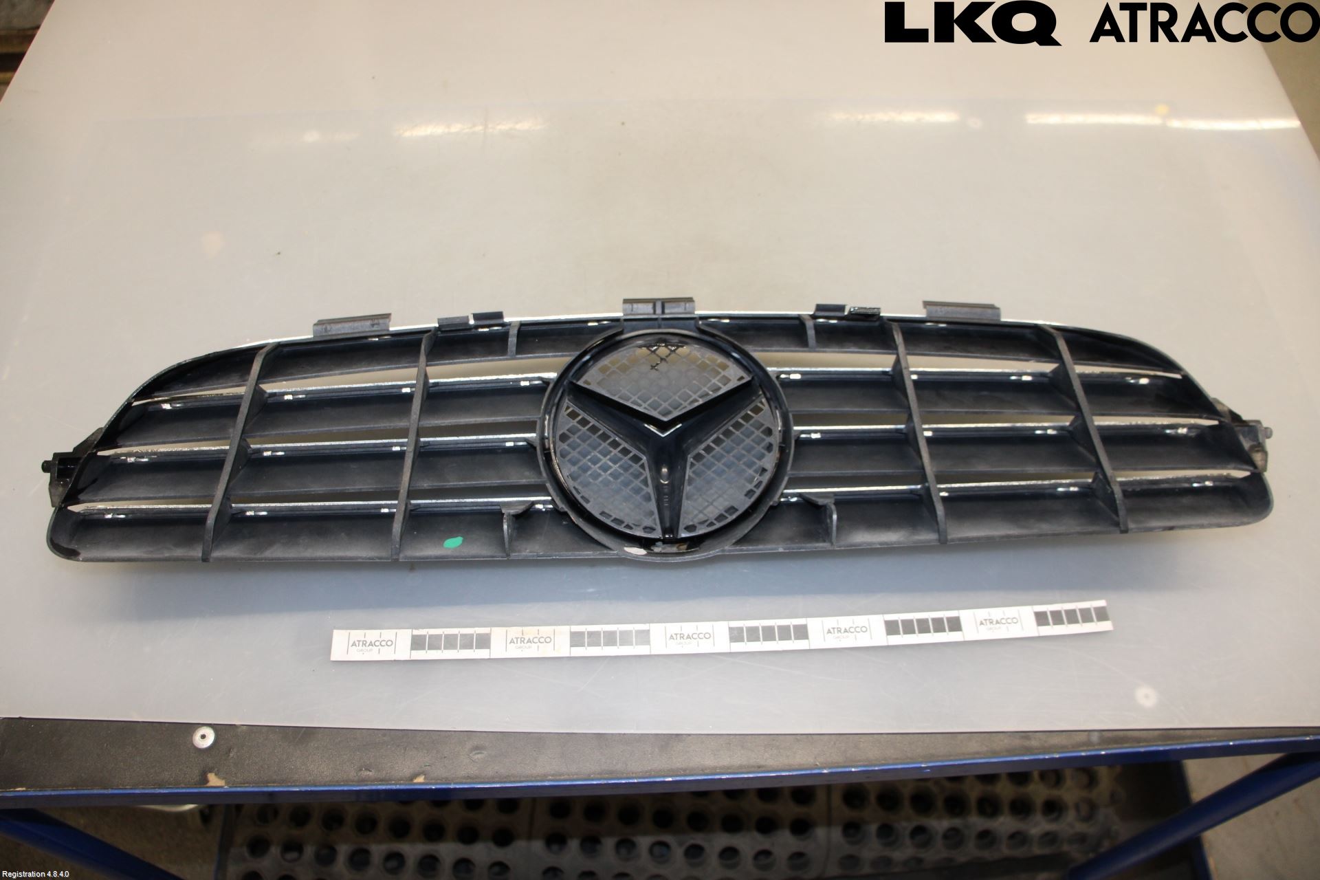 Mercedes-Benz MB CLK (C209) 02-09 Grill Komplett