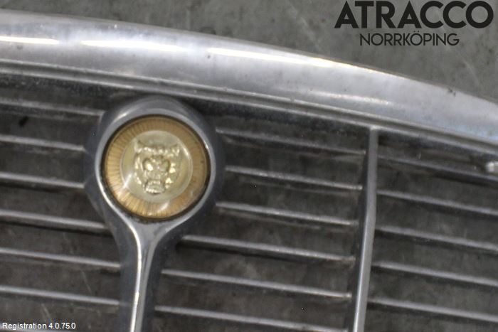 Jaguar XJ SERIE 1   68-73 Grill Komplett