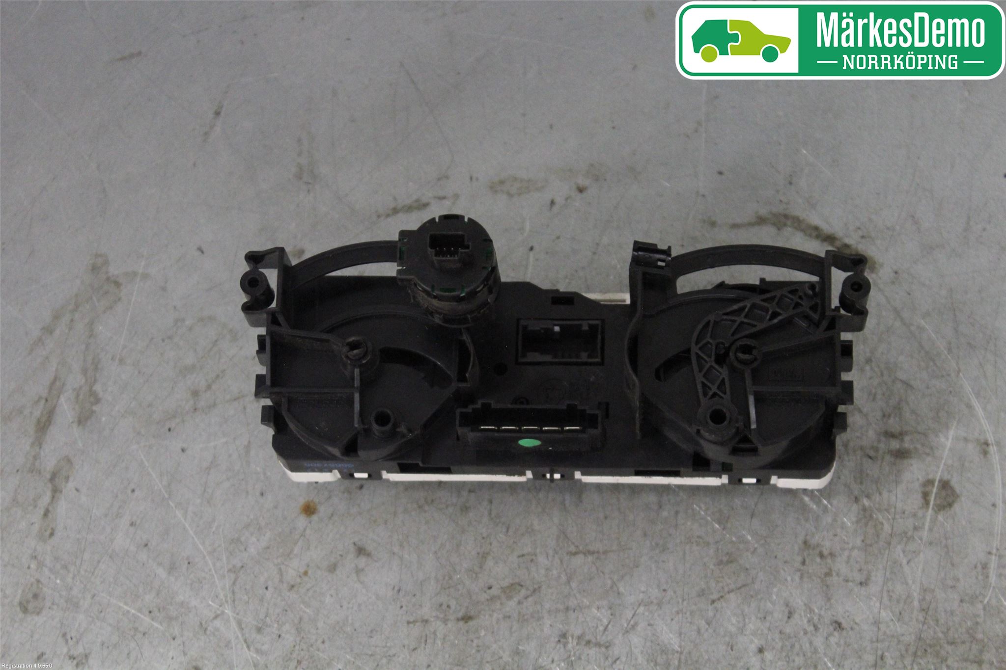 Mitsubishi COLT   04-08 Varmeapparat Panel(Regulering)