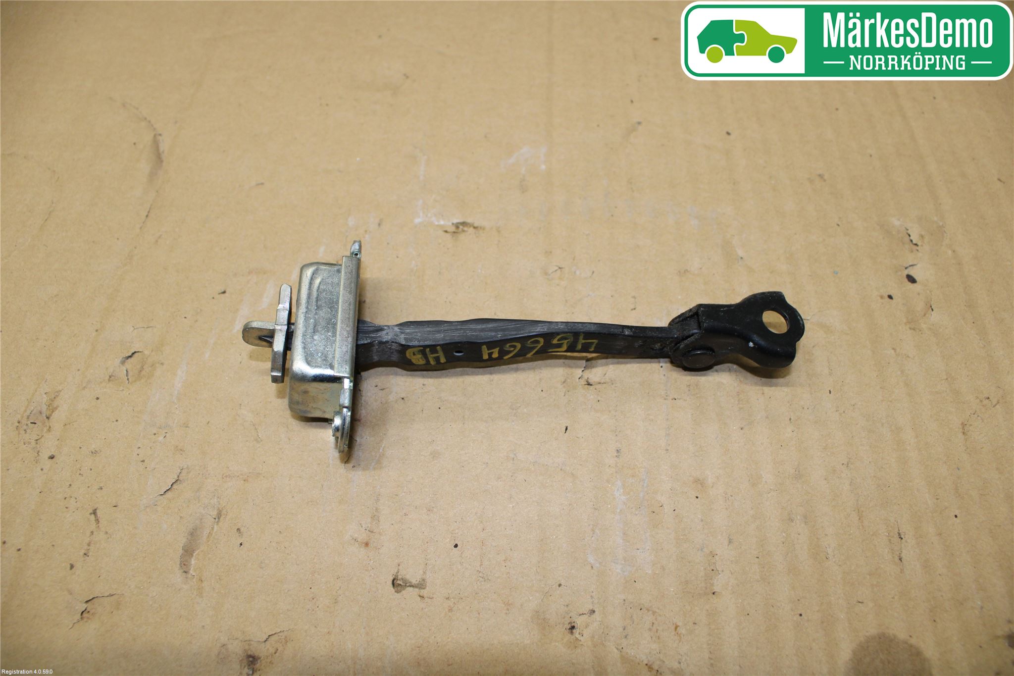 Nissan JUKE 10-14 Dørstopper