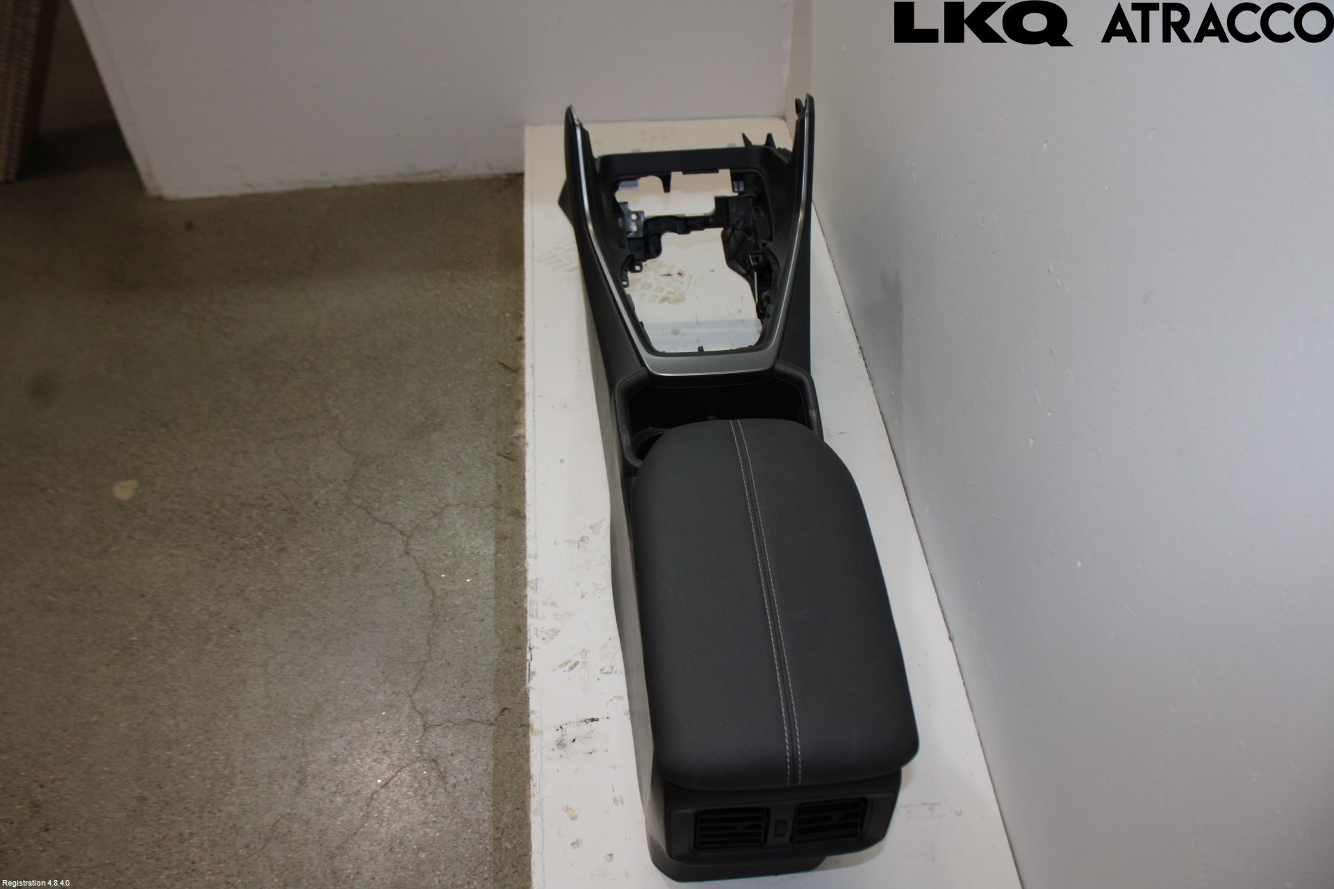 Toyota RAV4 19- Innr Konsoll-Lomme