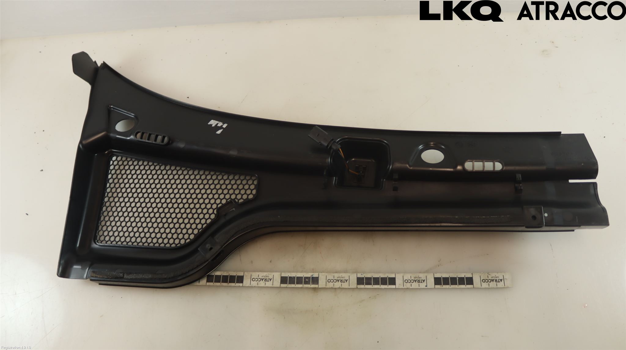 Skoda SCALA 19- Visker Deksel-Grill-Under Frr