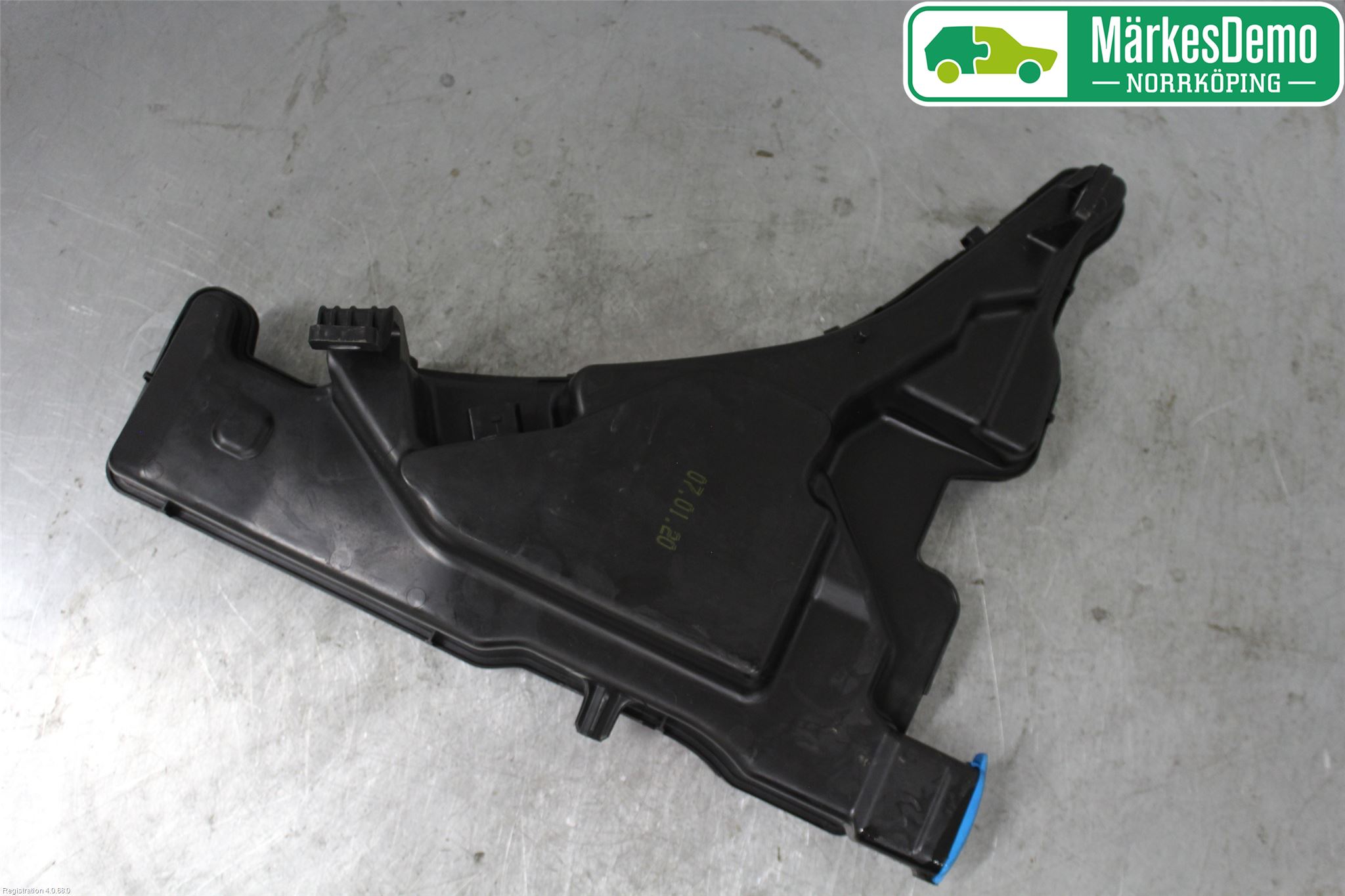 Audi A4/S4 B9 20- Spylerbeholder Frontrute-Lykte