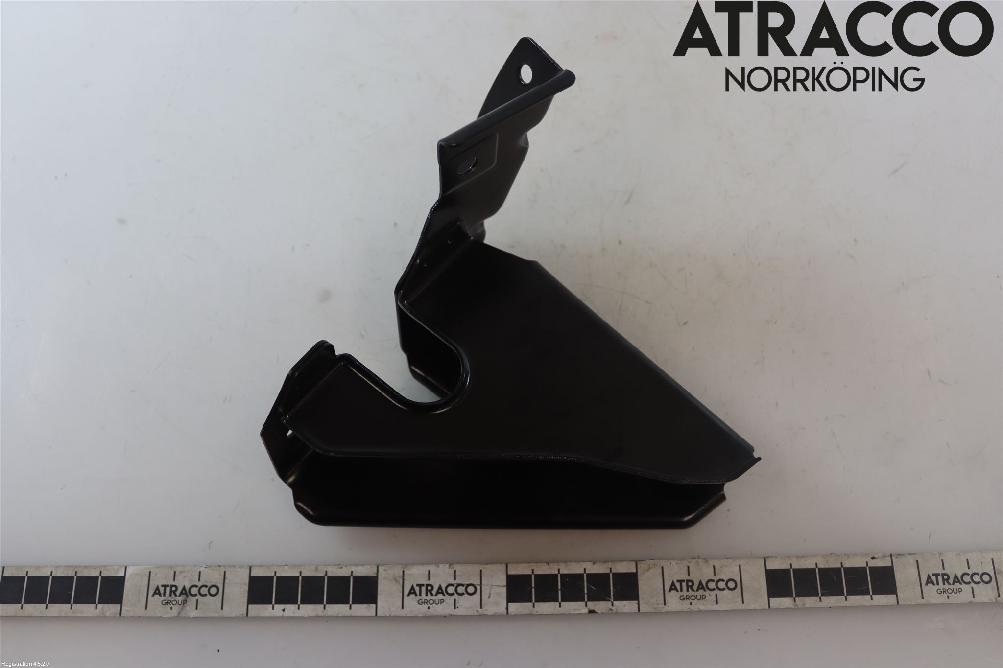 BMW 3 E92/93 Coupé/Cab 05-14 Radiator Feste - Ramme - Bjelk