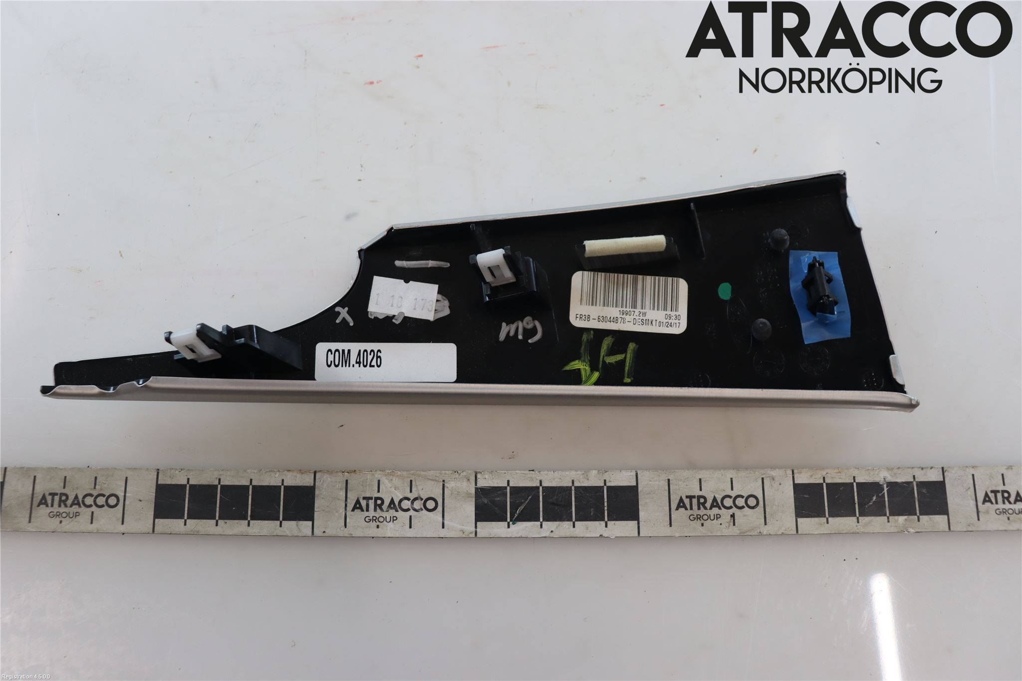 Ford MUSTANG VI 15-22 Innr Dekor Instrbord