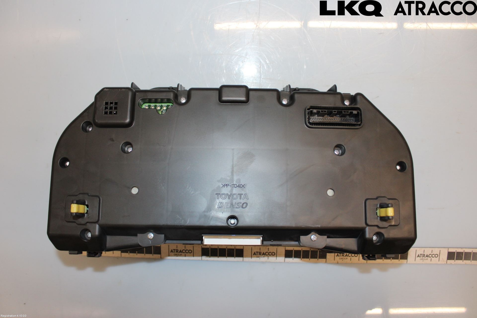 Toyota AVENSIS 09-15 Instr Kombinert